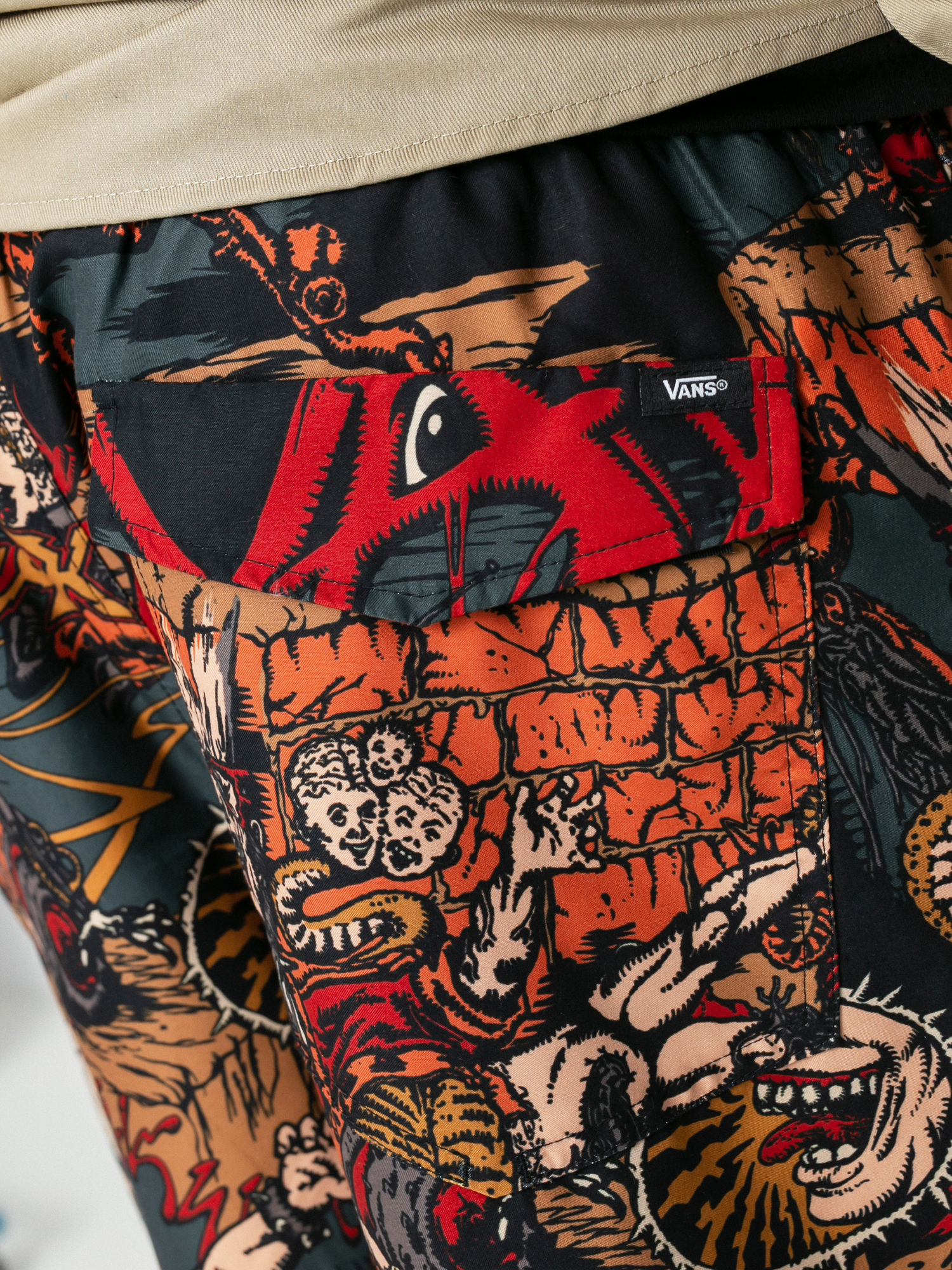 Vans Off The Wall Gallery Dwiky Ka Shorts (otw gallery/dwiky ka/blk)