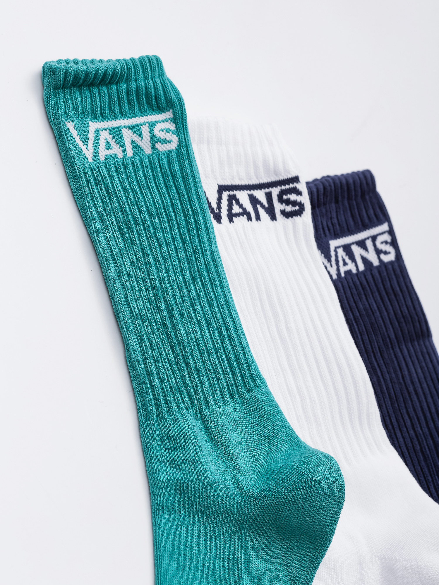 vans classic crew socks