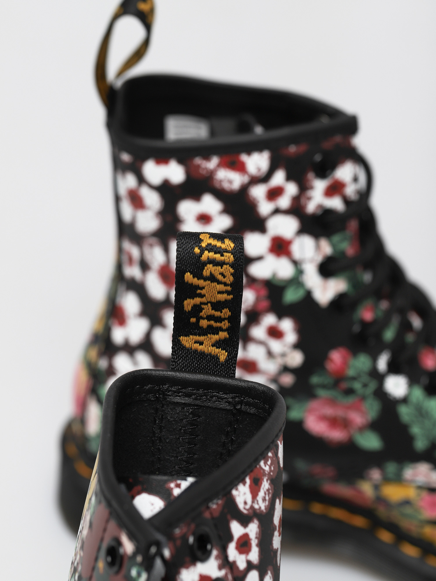 Dr. Martens 1460 Pascal Shoes Wmn (floral mash up white/black)