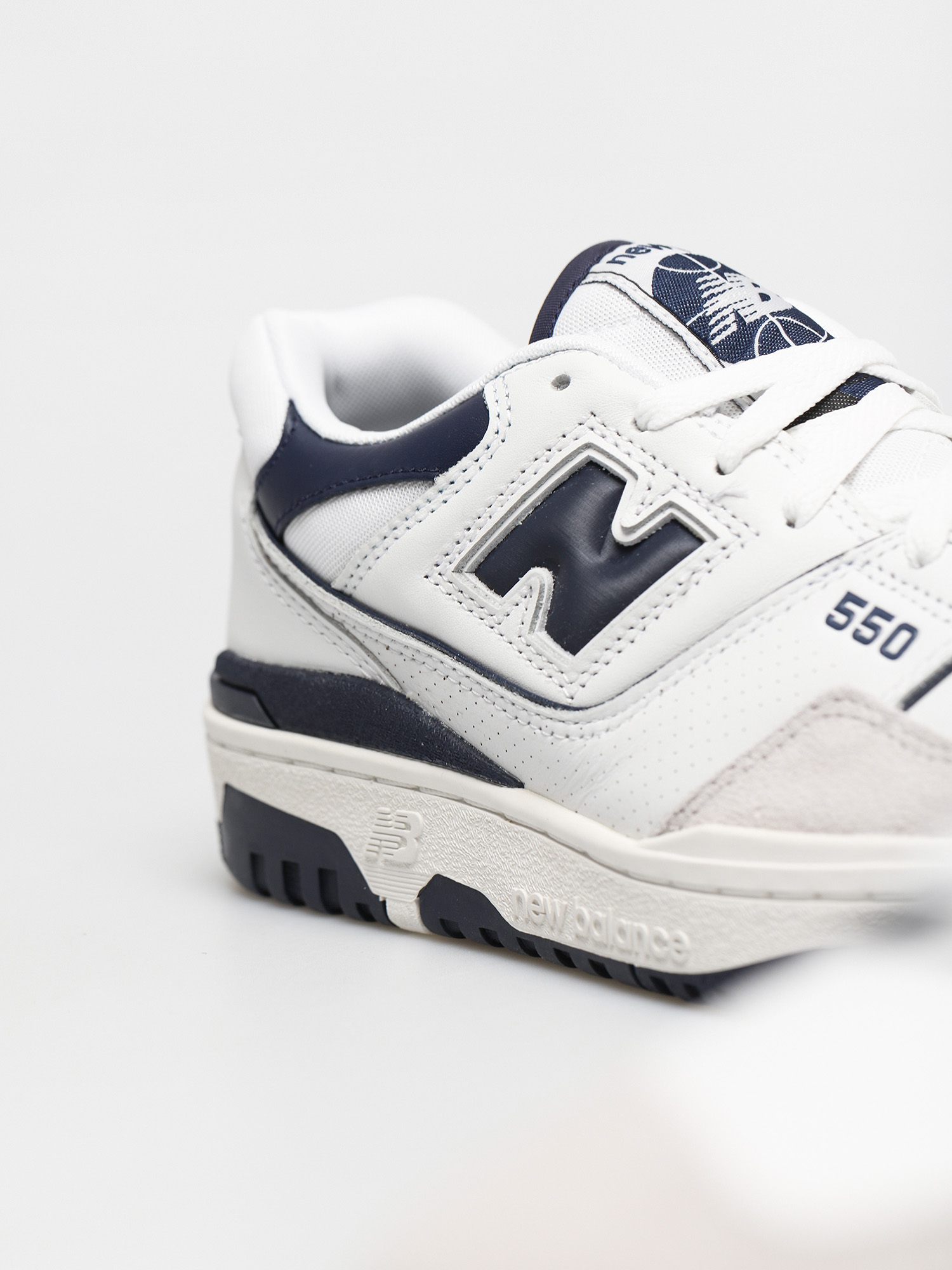 New Balance 550 Shoes (white navy)