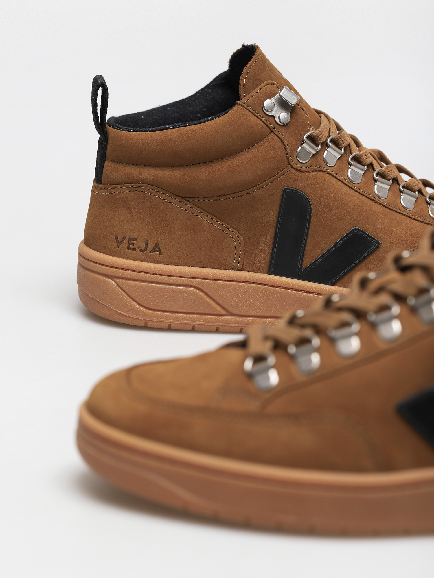 Veja Roraima Shoes (nubuck tent black)