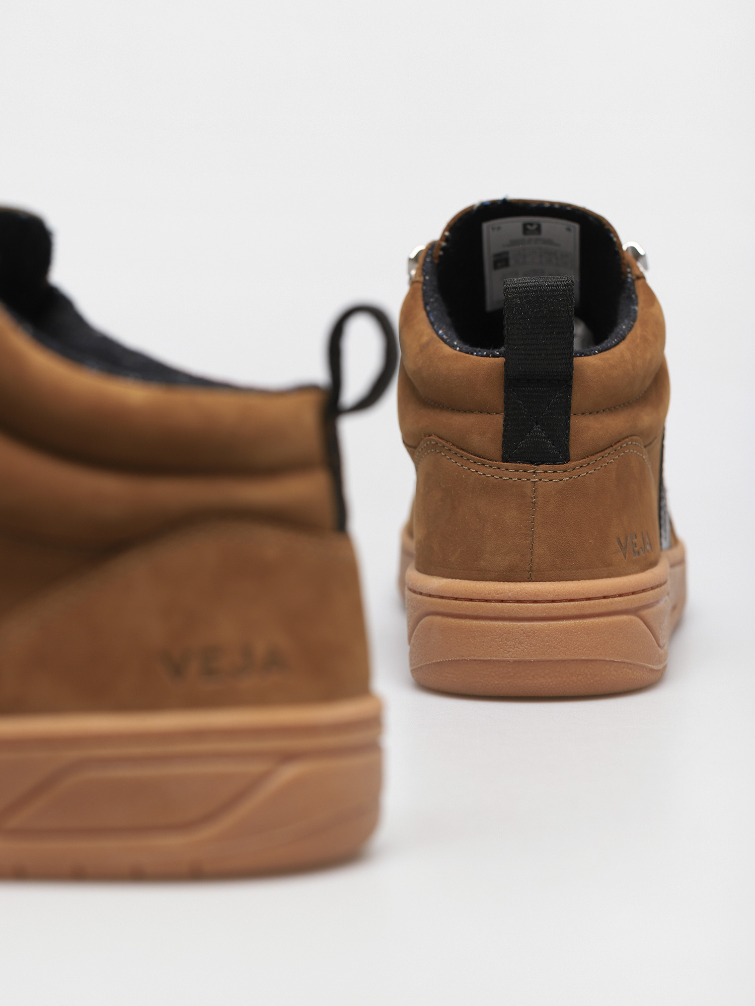 Veja Roraima Shoes (nubuck tent black)