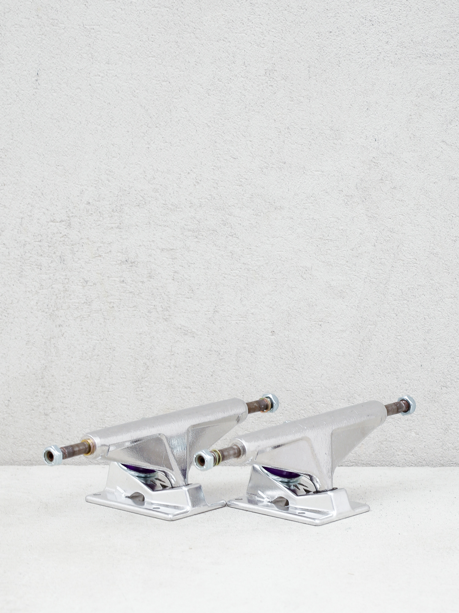 Venture Polished V Hollows Trucks (all polished/w purple)