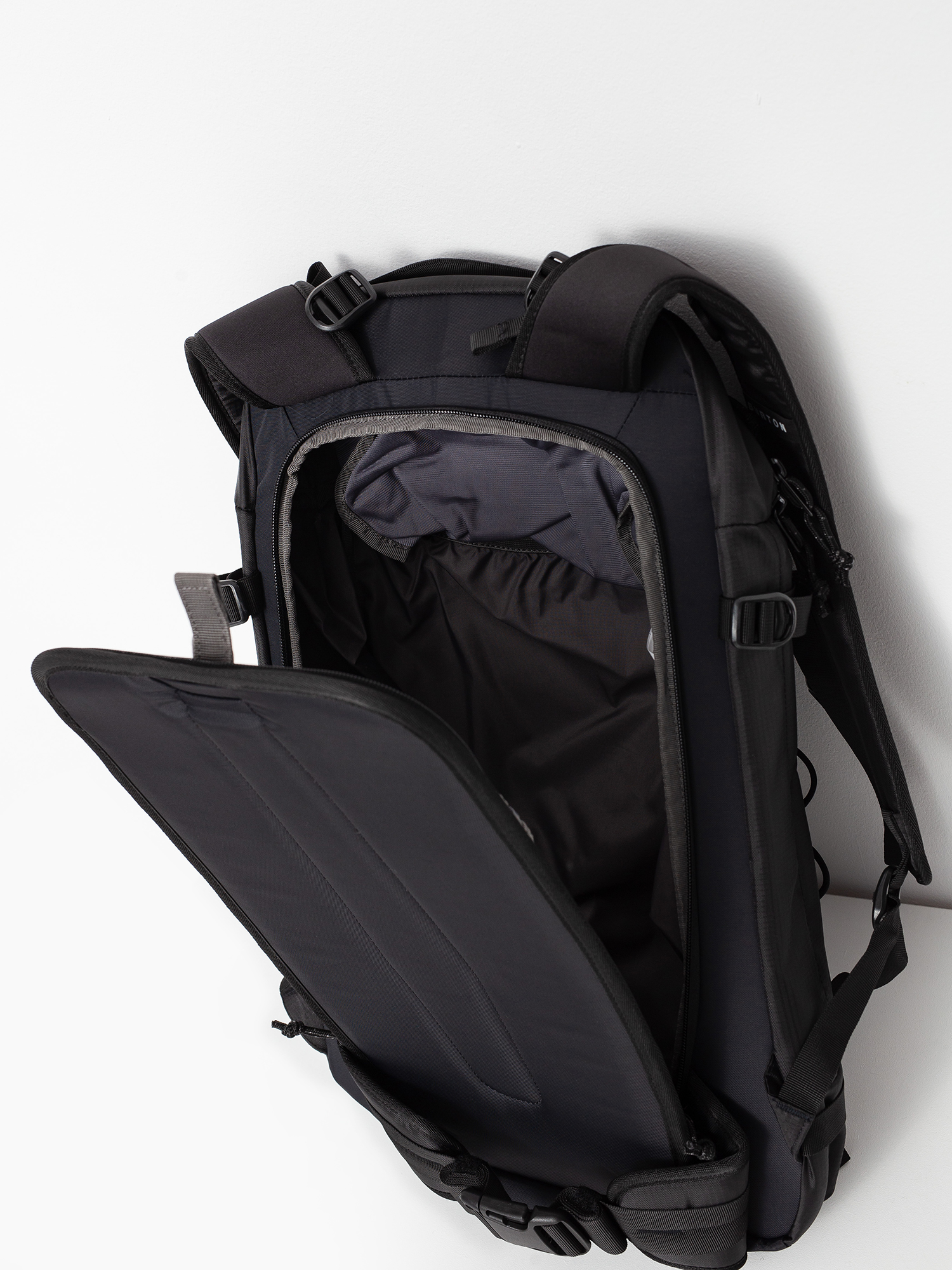 Burton Sidehill 25L Backpack (true black)
