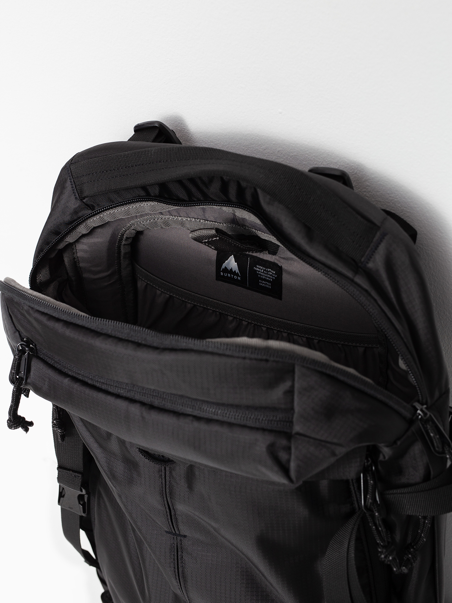 Burton Sidehill 25L Backpack (true black)