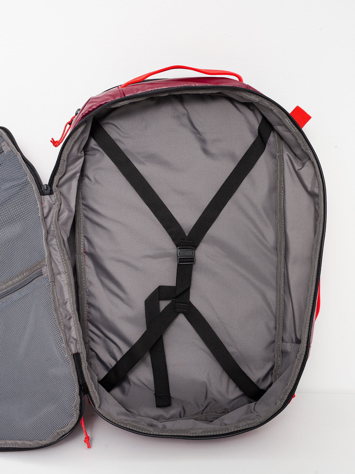 Burton Multipath Commuter 26L Backpack (mulled berry coated)