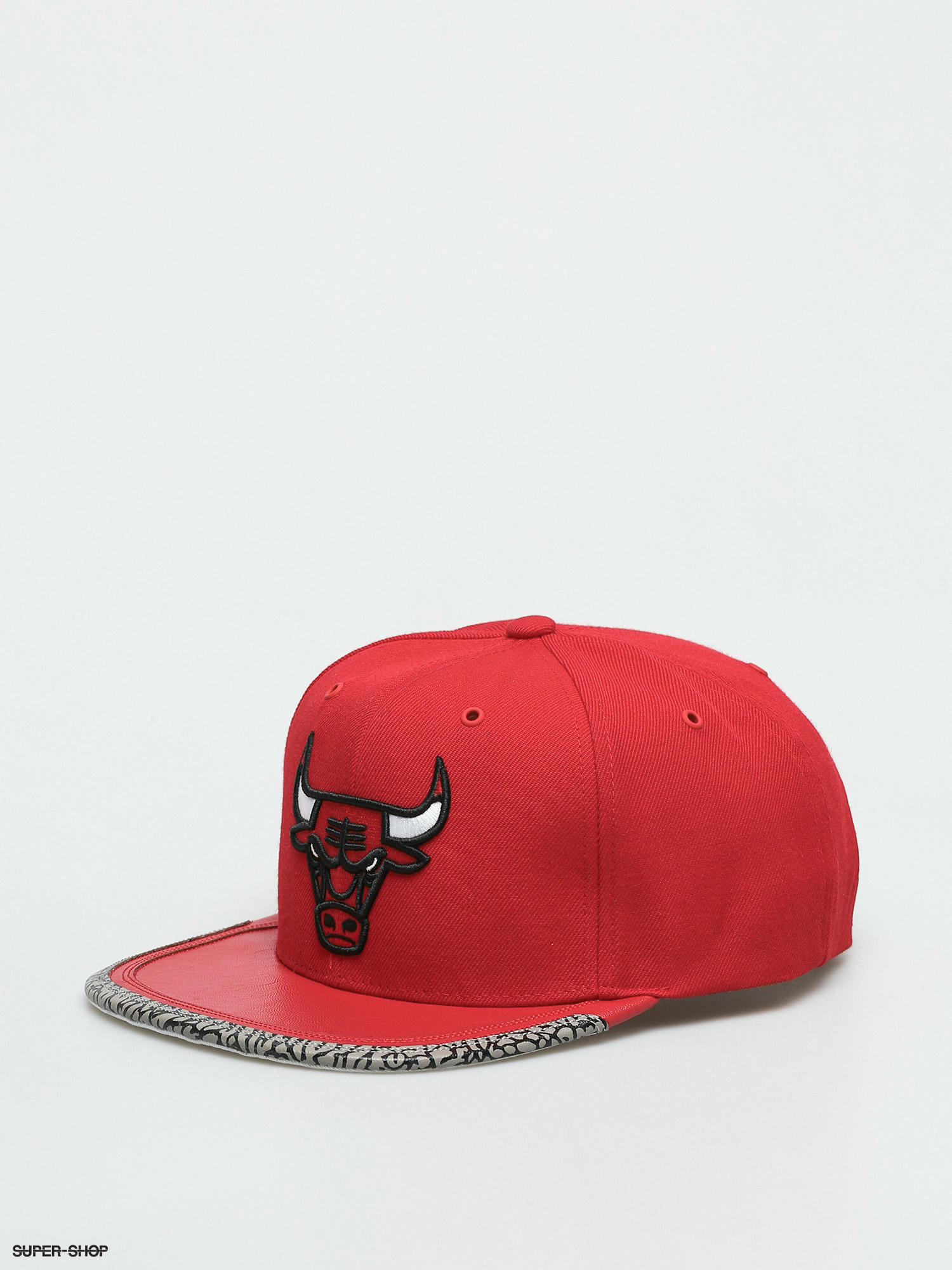 chicago bulls hats white