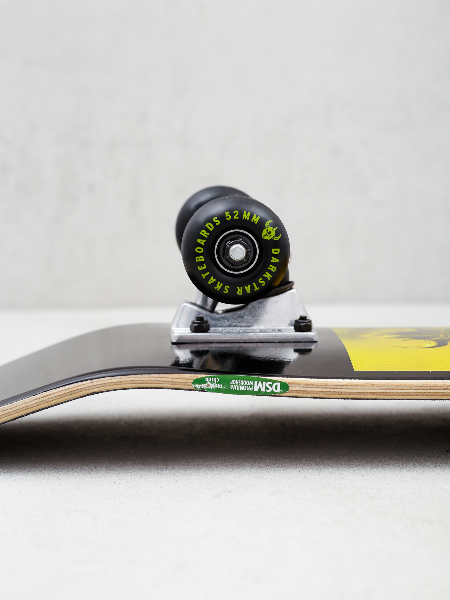 Darkstar Molten Skateboard - black (lime fade)