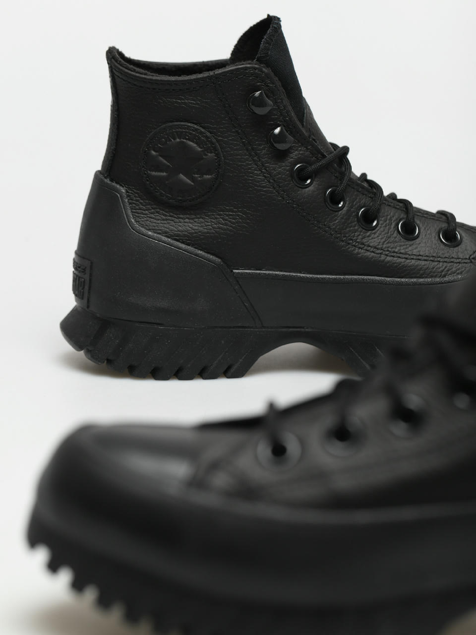 Converse Chuck Taylor All Star Lugged Winter 2.0 Shoes (black)