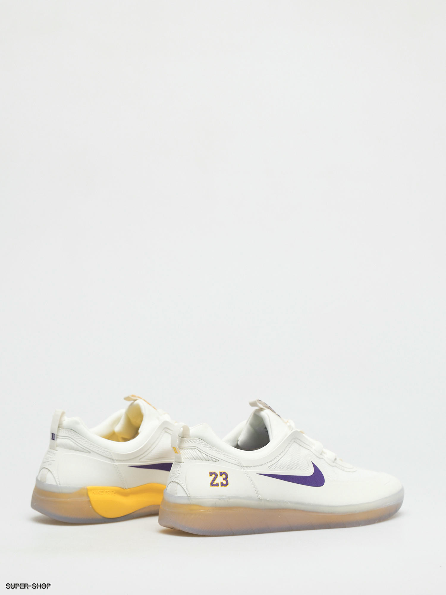 Nike SB Nyjah Free 2 NBA Shoes (summit white/court purple amarillo)