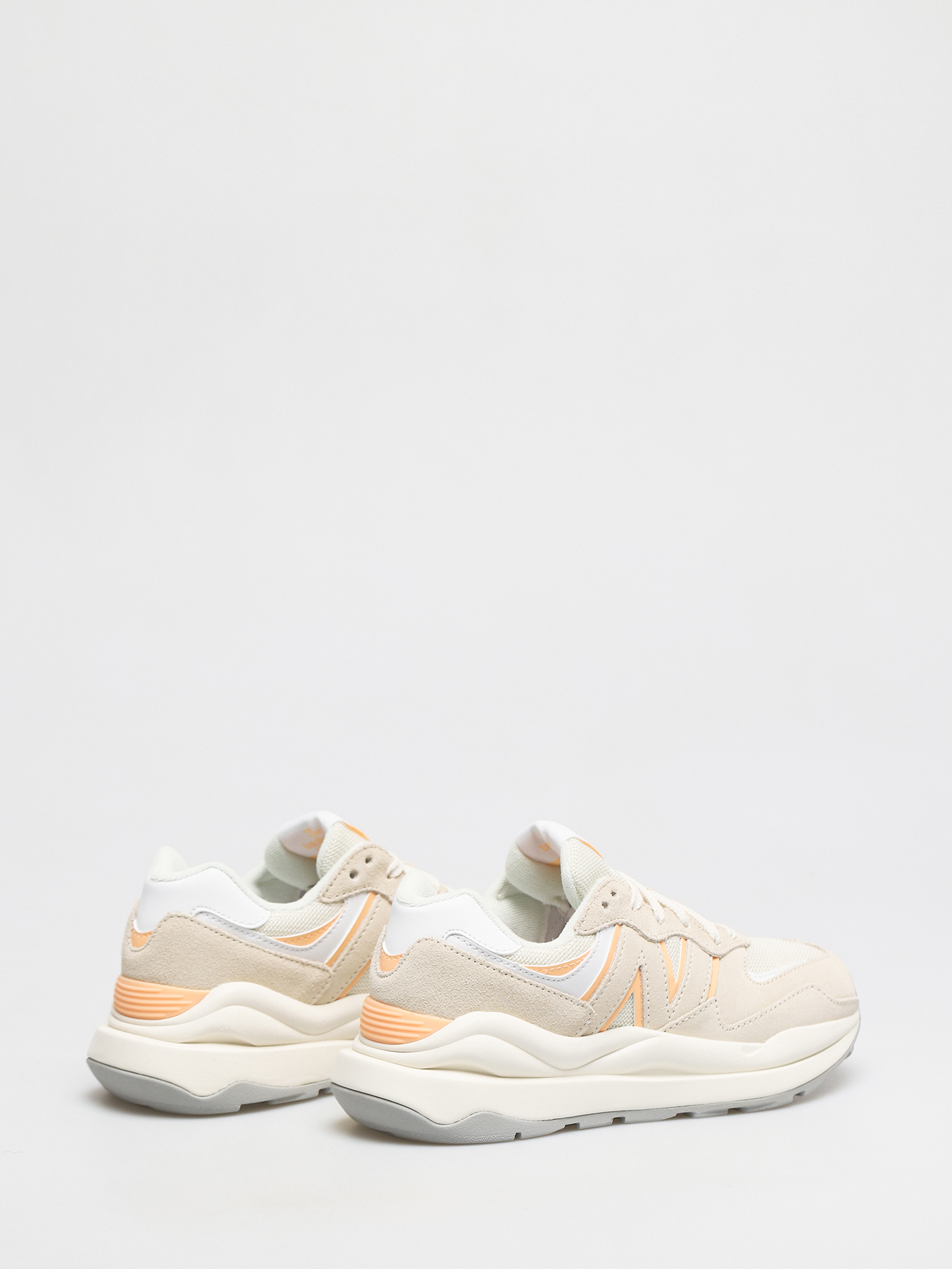 New Balance 5740 Shoes Wmn (angora light mango)