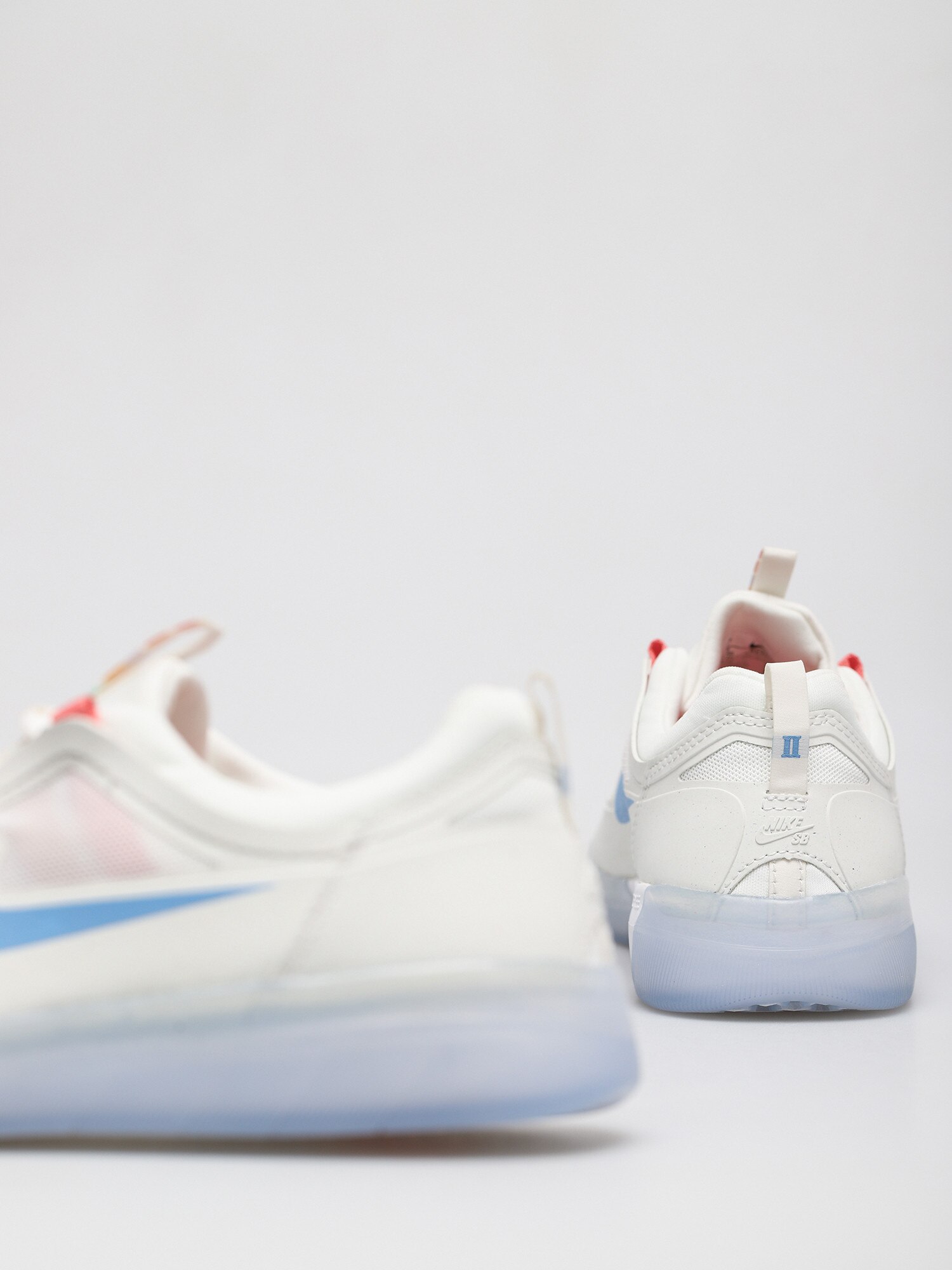 nike sb nyjah free 2 pink blue