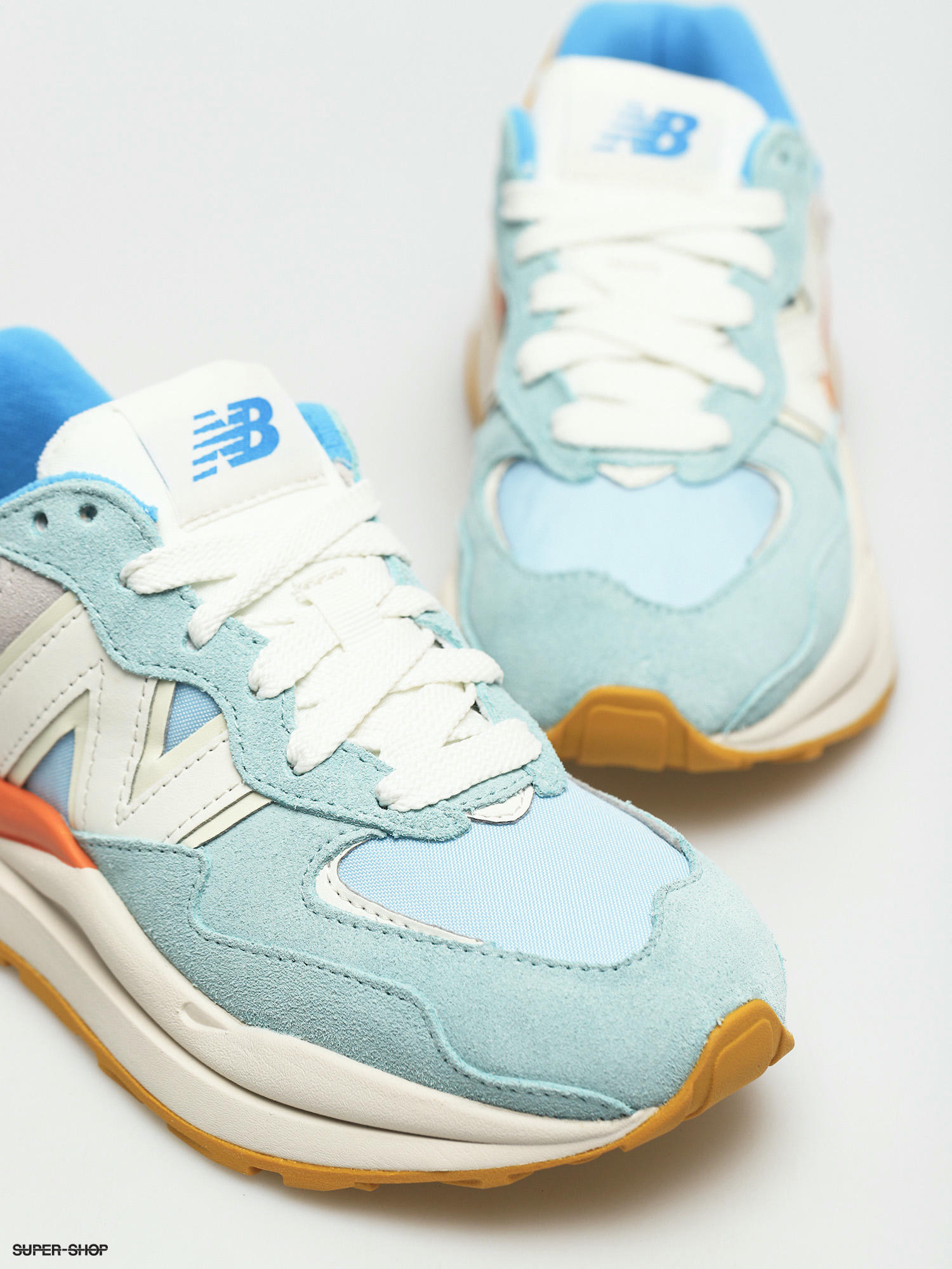 oyster x new balance shoes