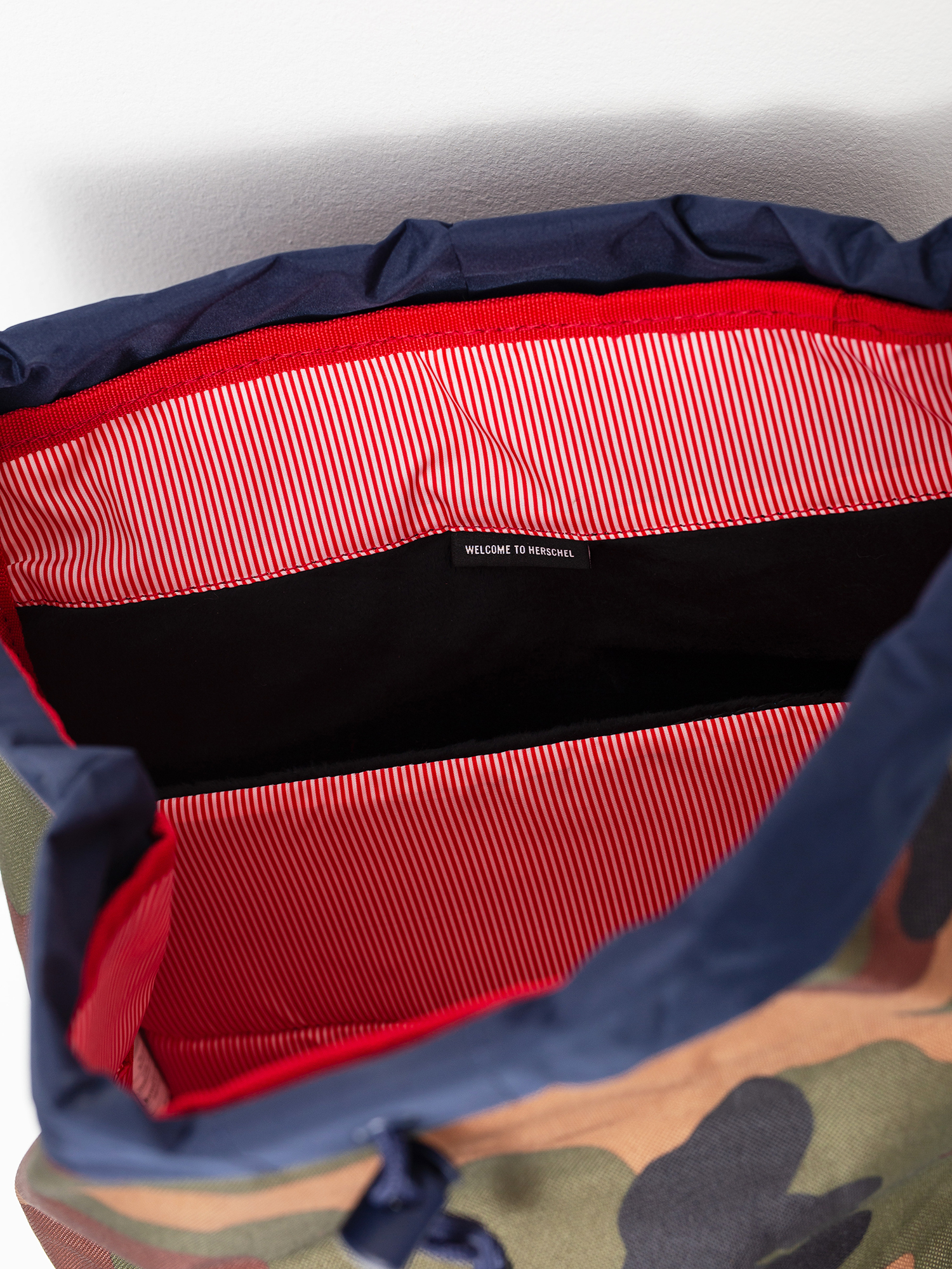 Herschel Supply Co. Little America Backpack (woodland camo/peacoat/tan)