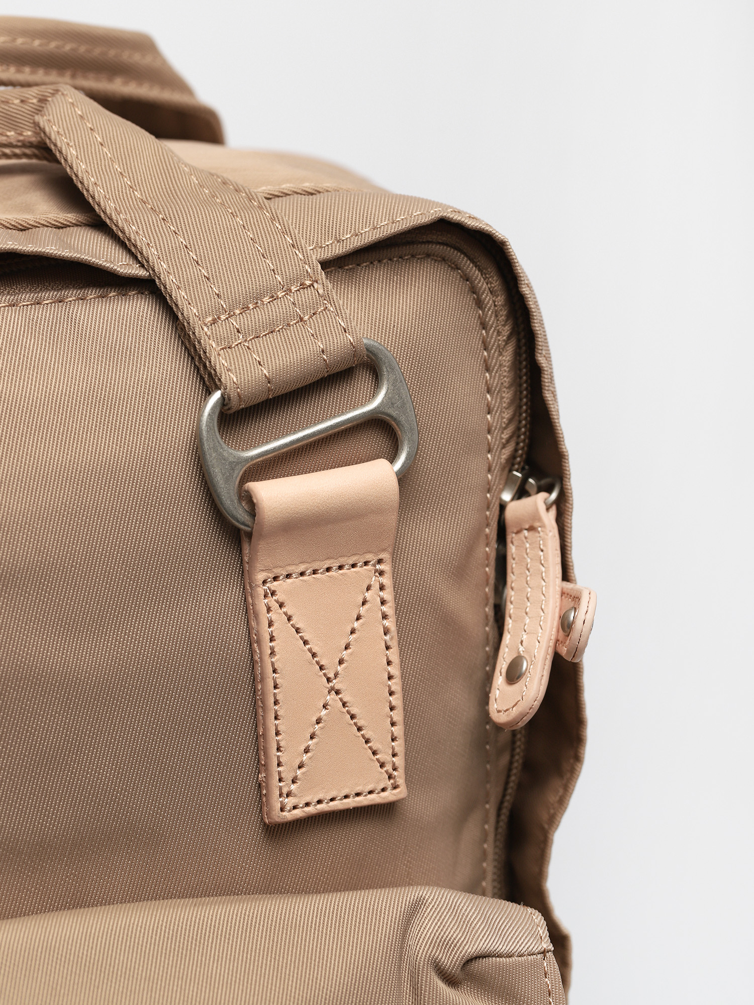 Doughnut Macaroon Backpack (almond)