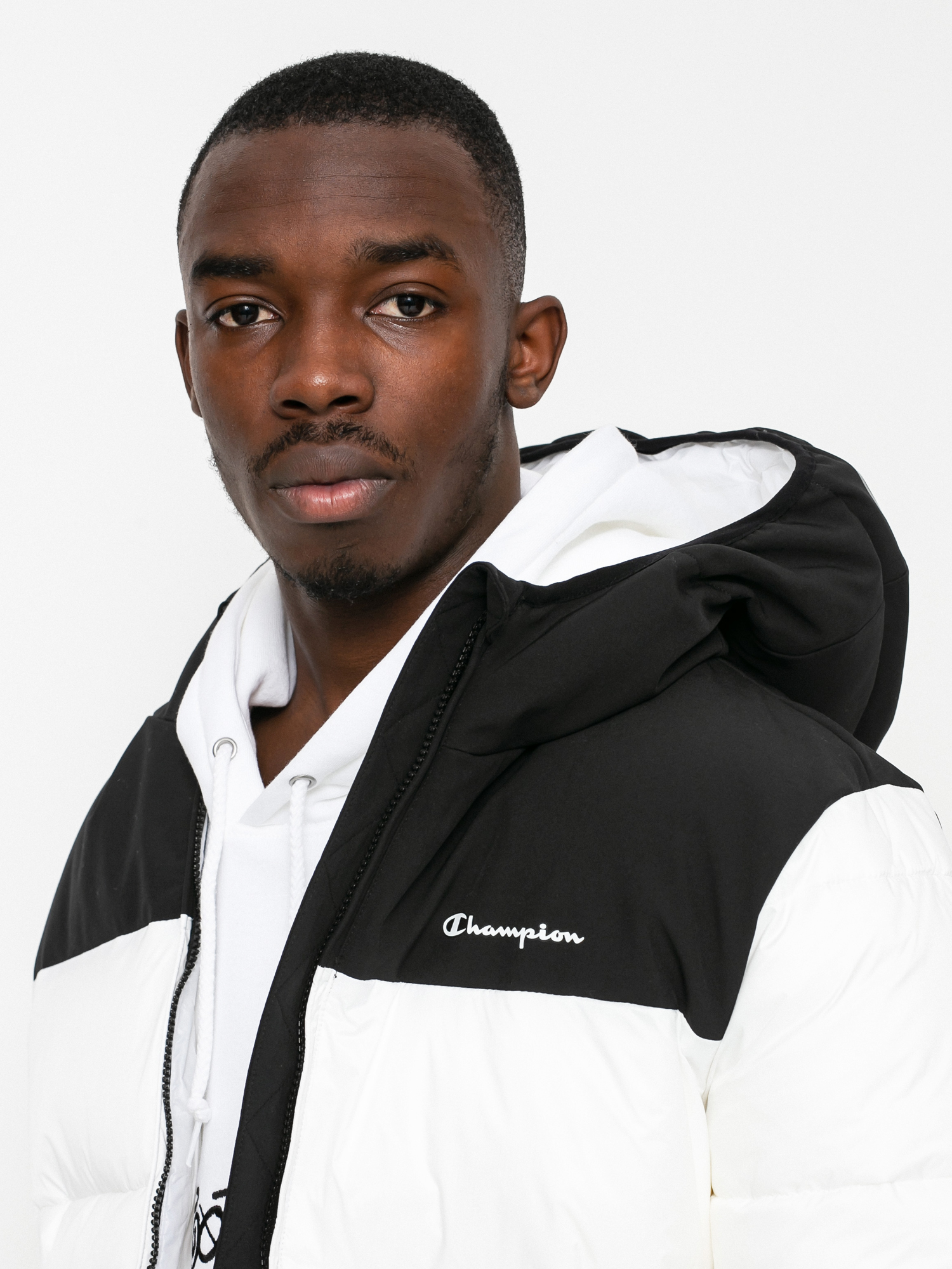 Champion Legacy Hooded Jacket 216652 Jacke (wht/nbk)