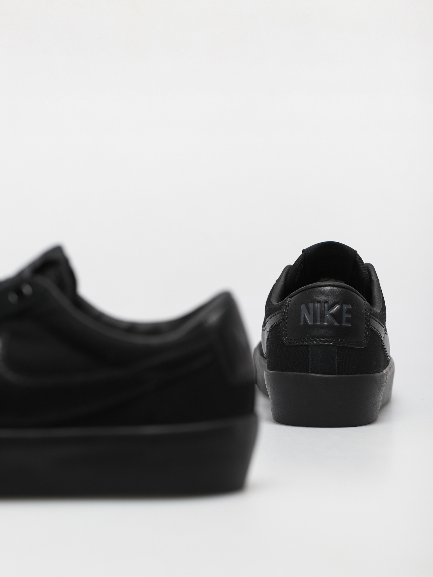 Nike SB Zoom Blazer Low Pro Gt Shoes (black/black black anthracite)