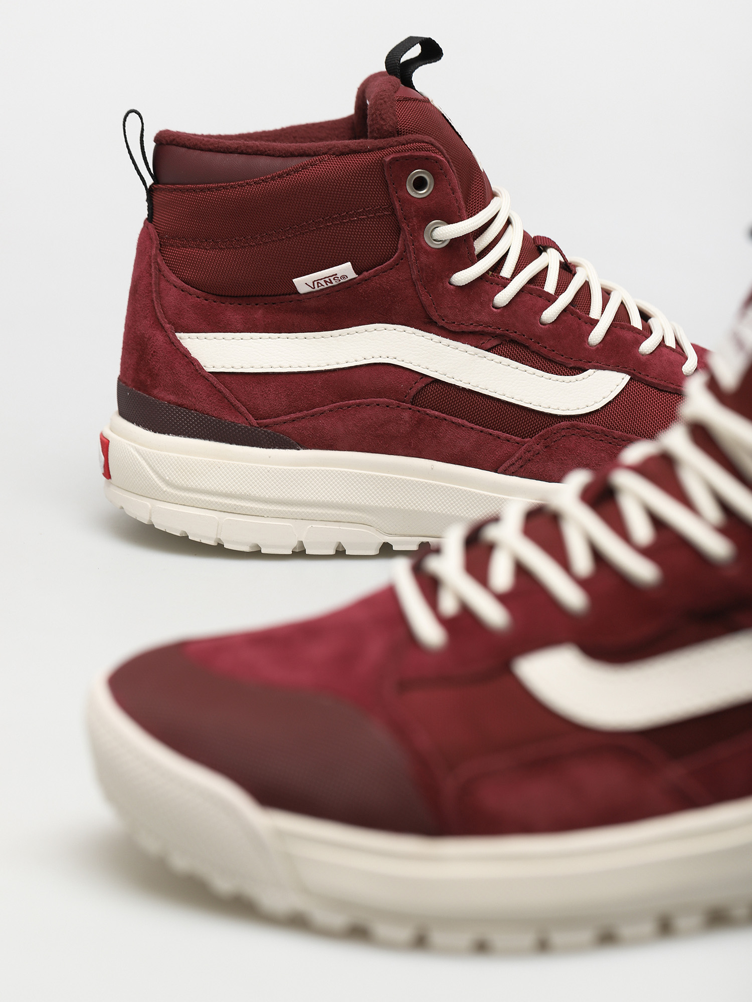 vans ultrarange pomegranate