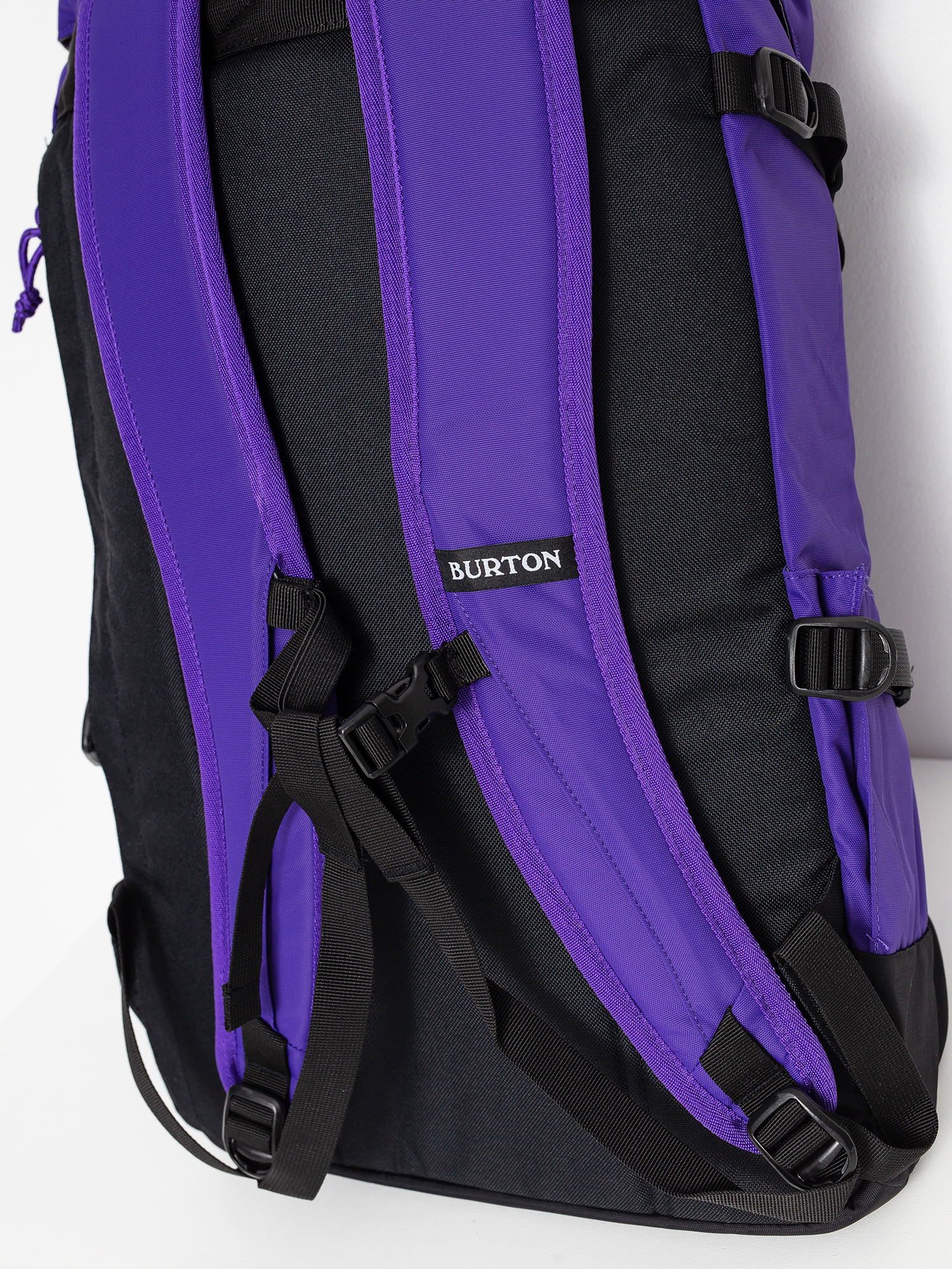 burton tinder daypack