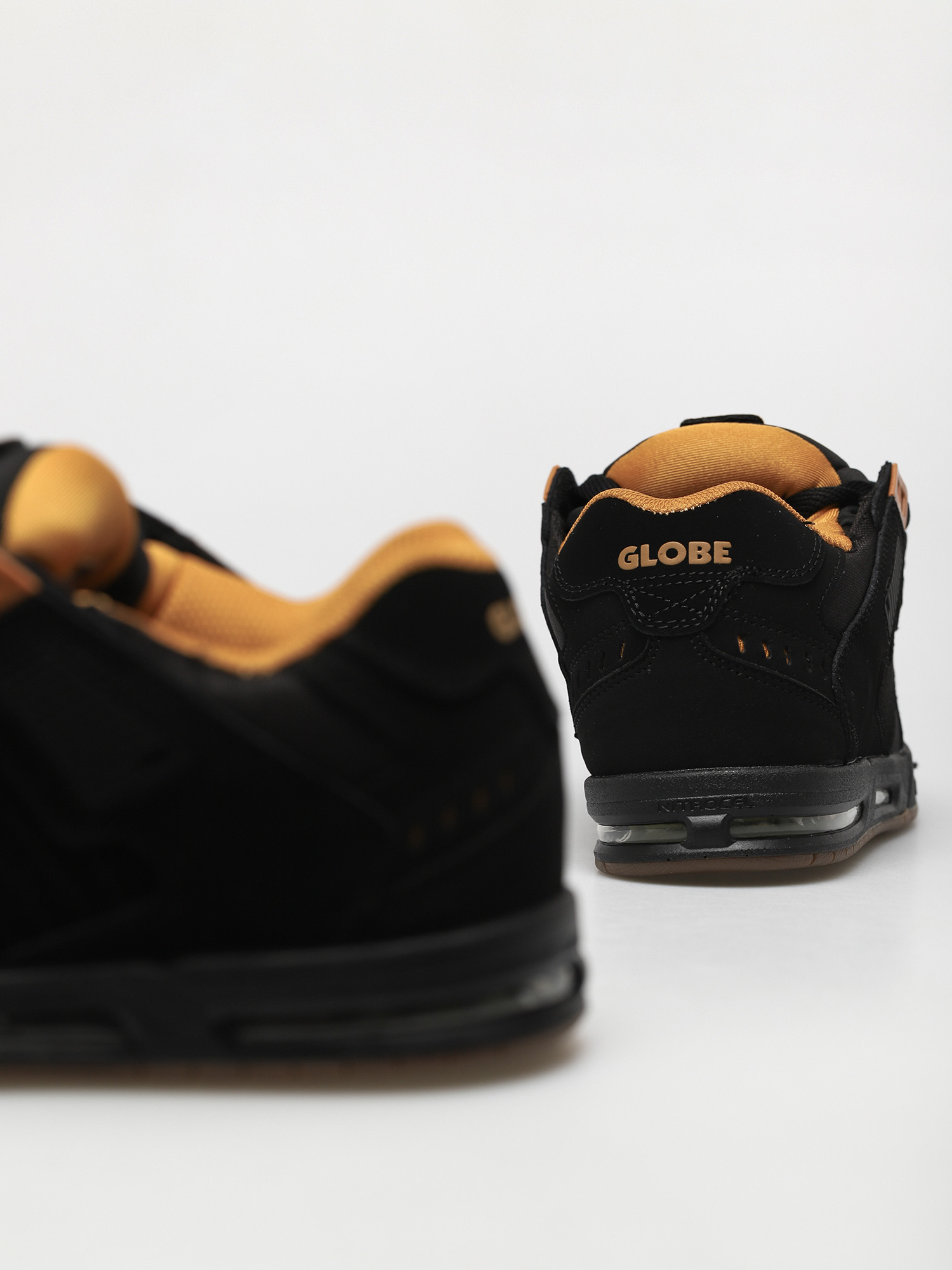 Globe Sabre Shoes (black/toffee)