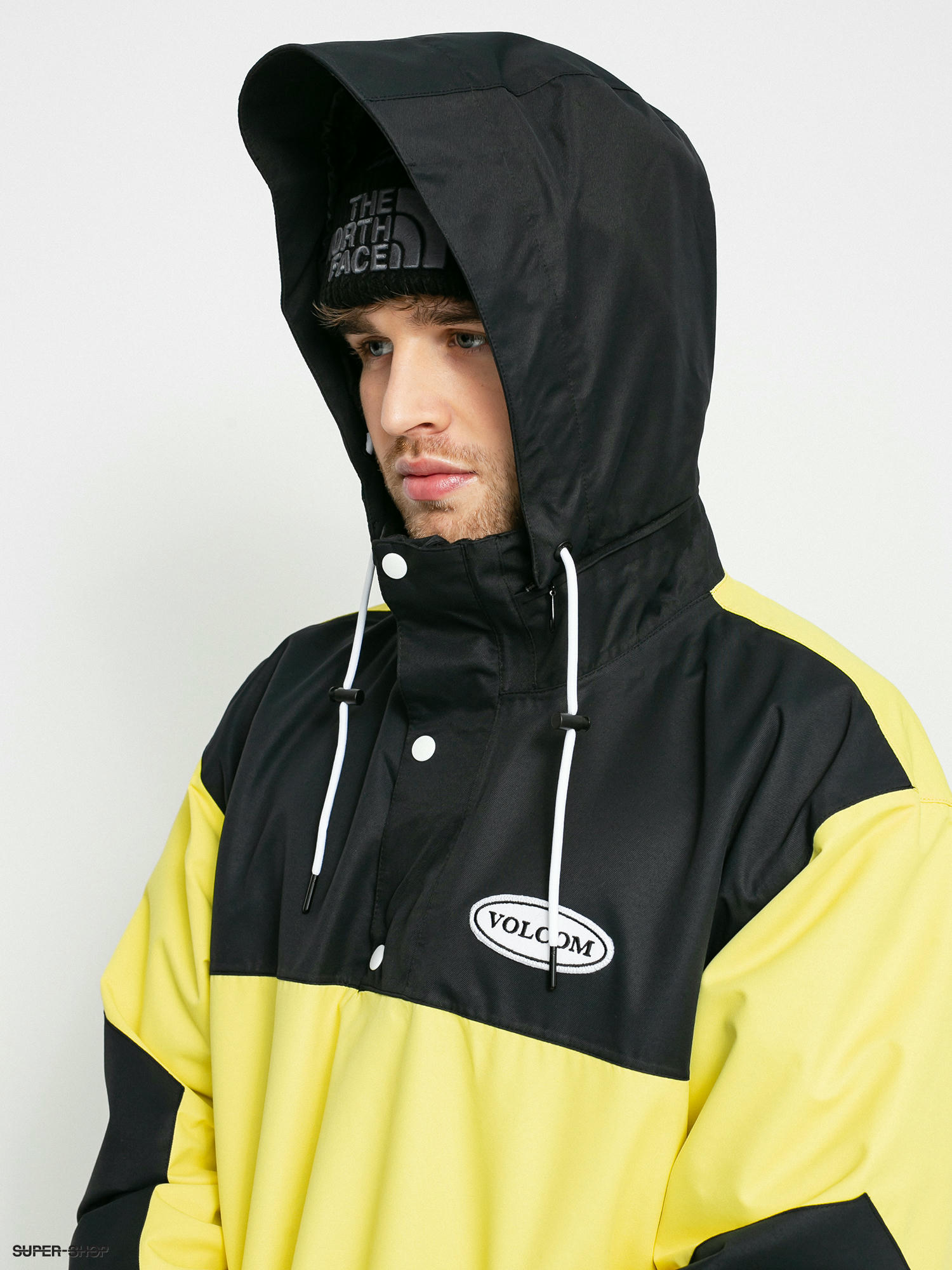 black pullover snowboard jacket