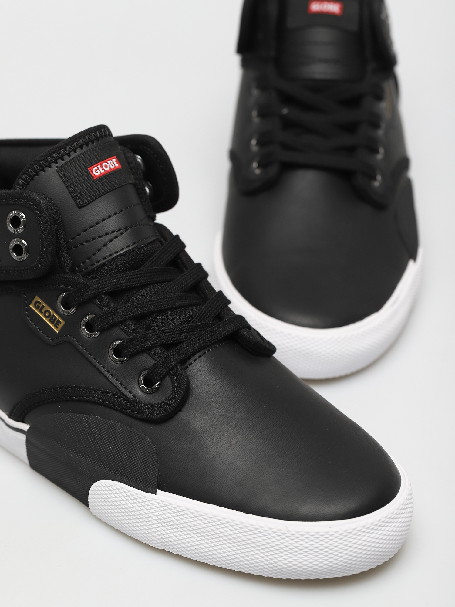 Globe Motley Mid Shoes (black/white/plus)