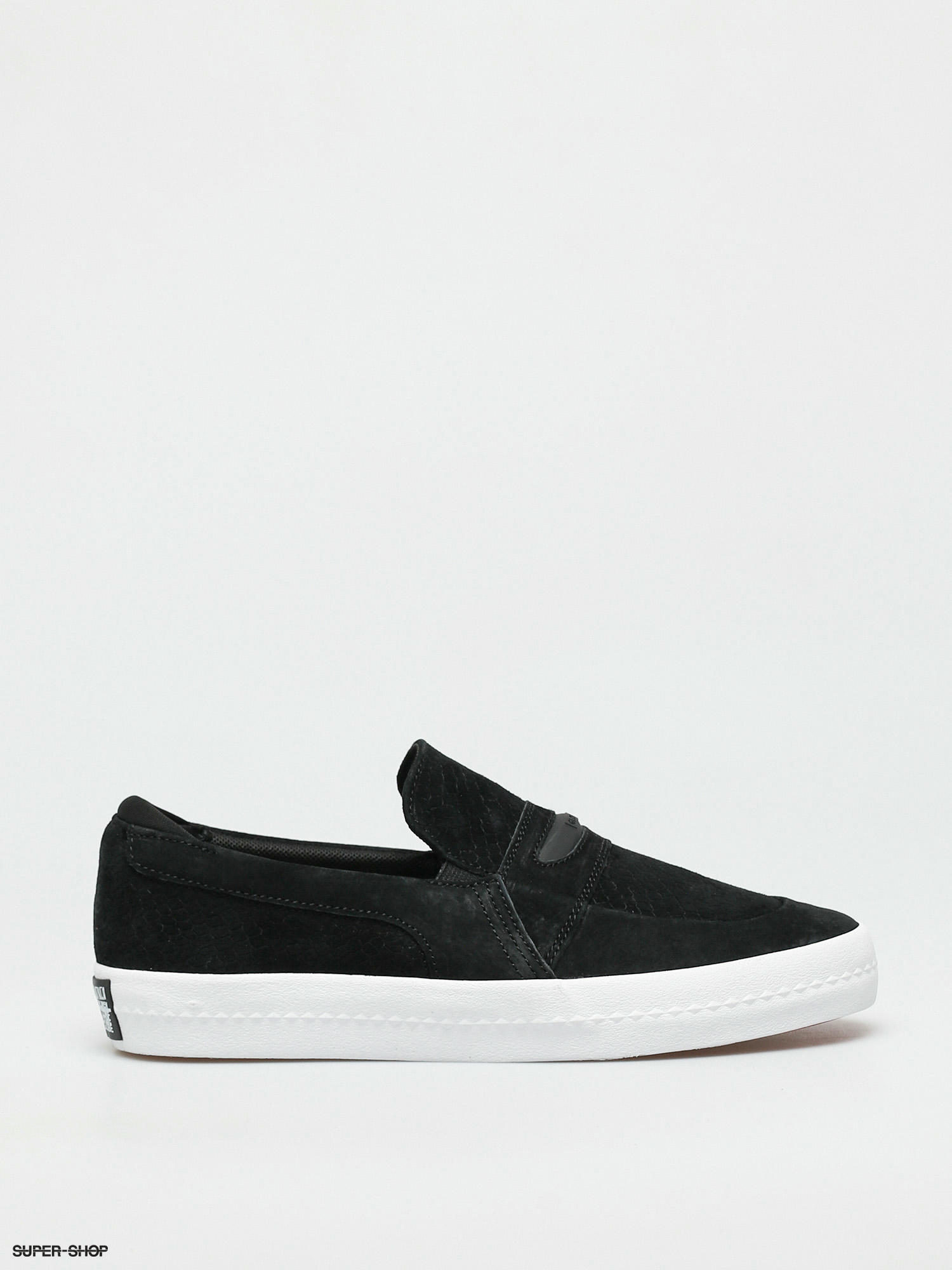 globe slip on shoes