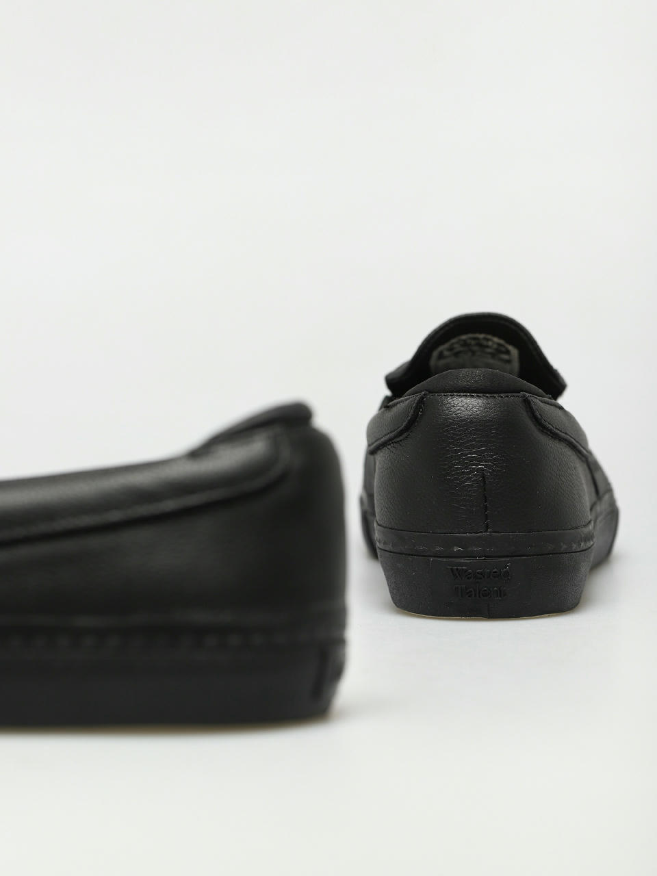 Globe Liaizon Shoes - black (black/wasted talent)