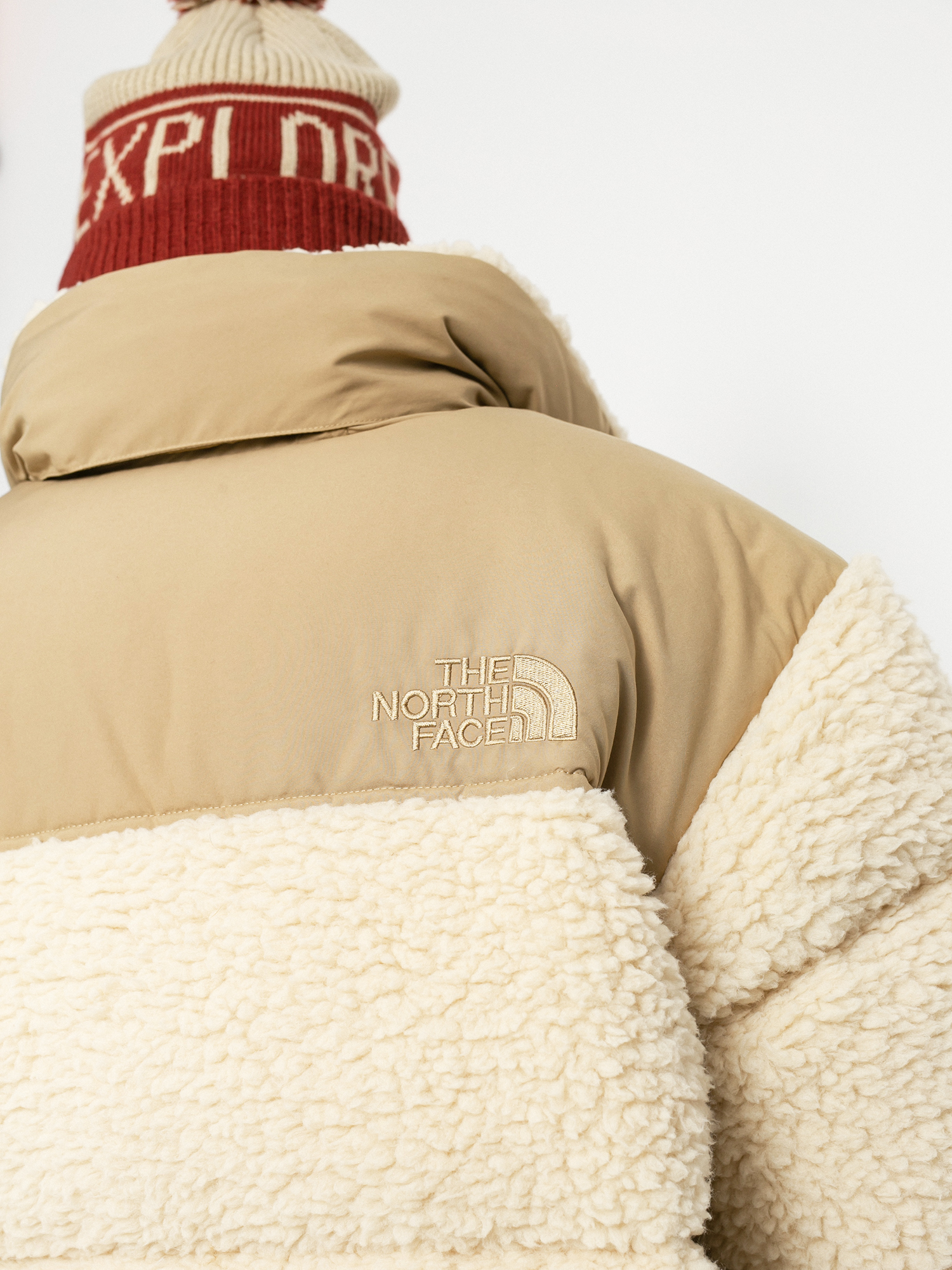 The North Face Sherpa Nuptse Jacke (bleached sand/kelp tan)