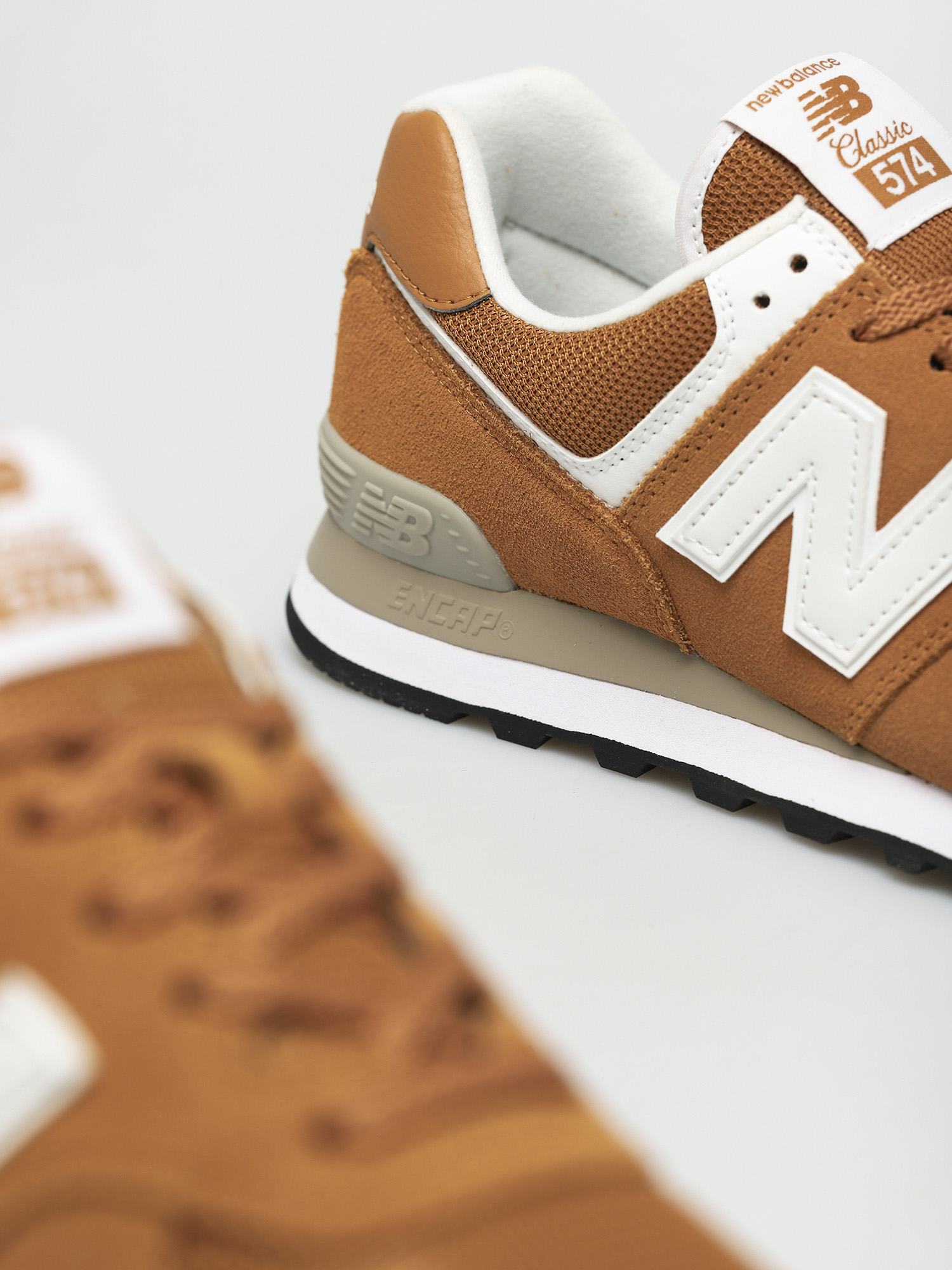 new balance 609 classic orange