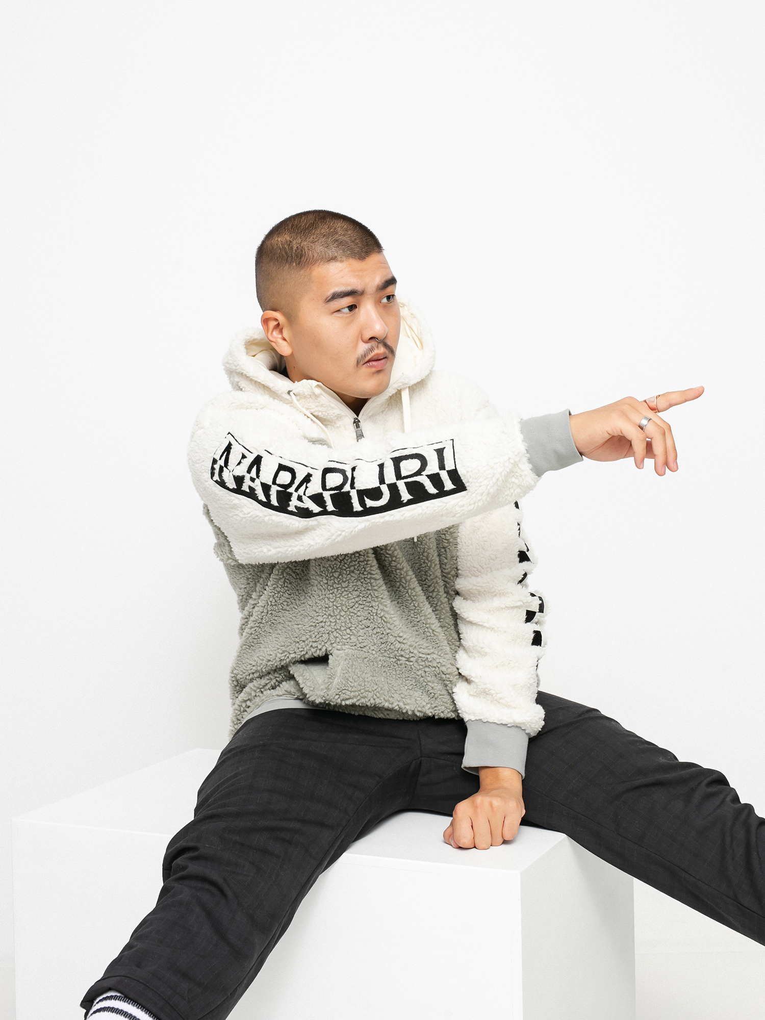Vans X Napapijri HD Hoodie (antique white sherpa)