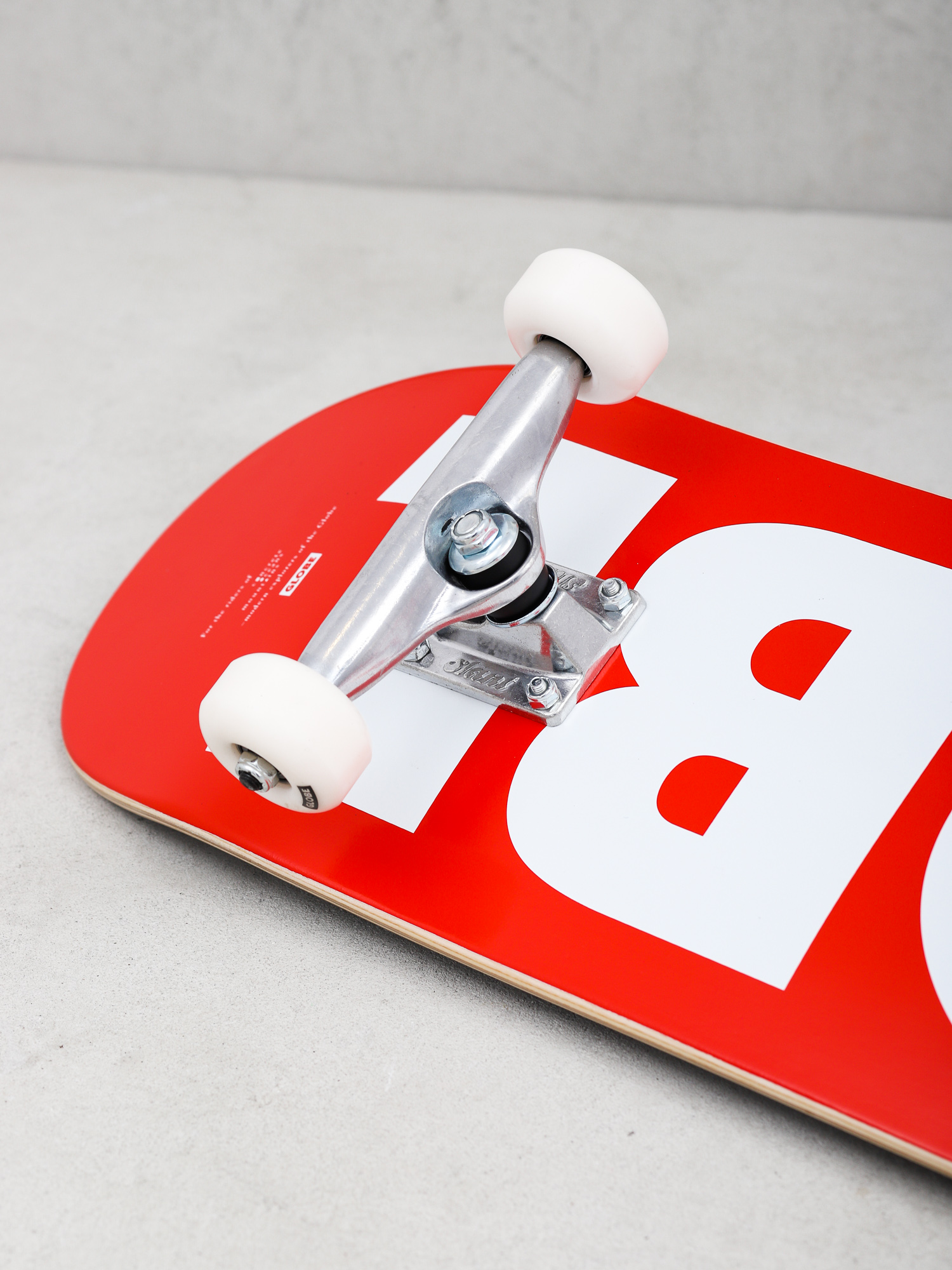Globe G0 Fubar Skateboard (red/white)