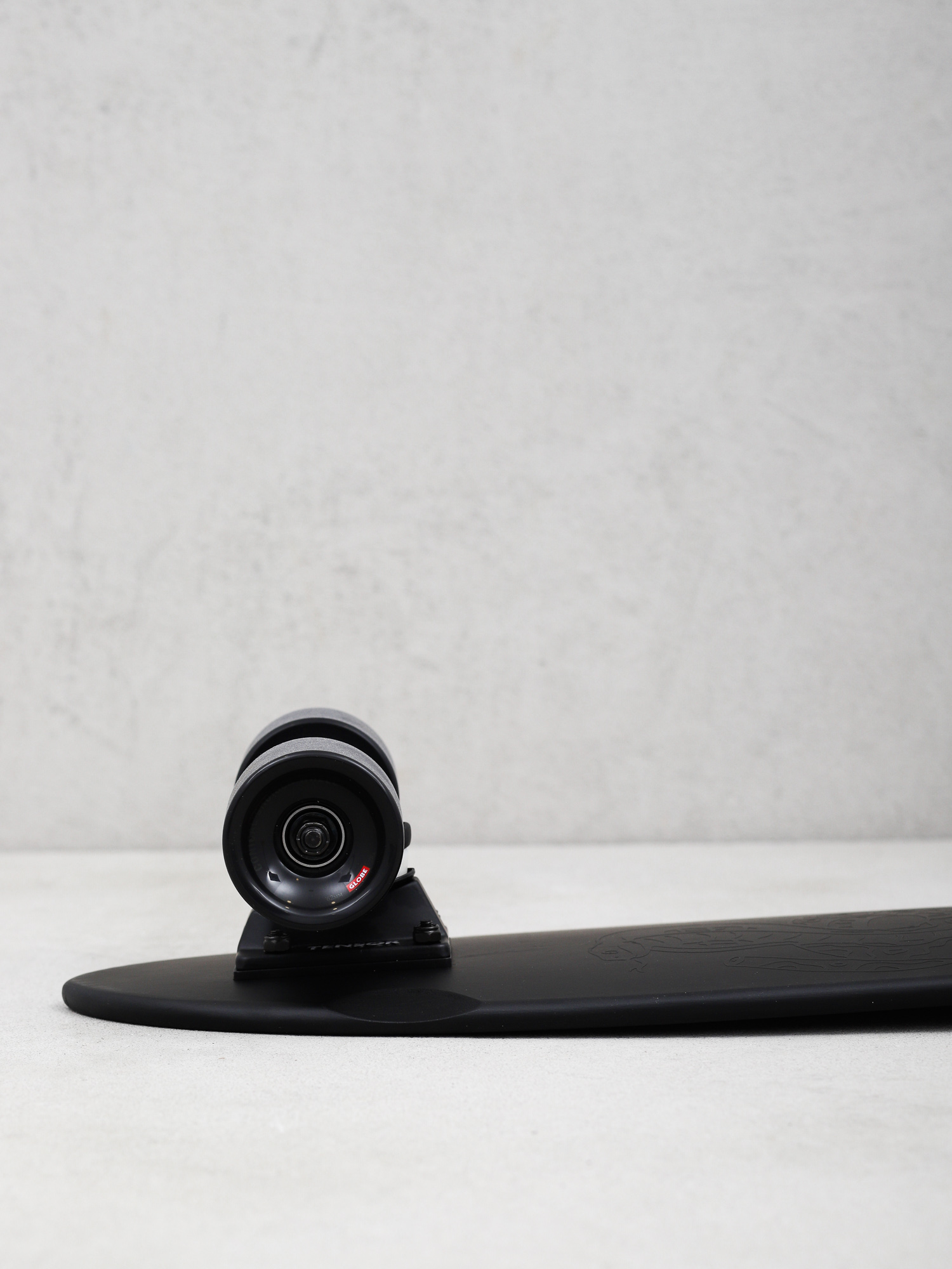 Globe Blazer Cruiser (black the f out)