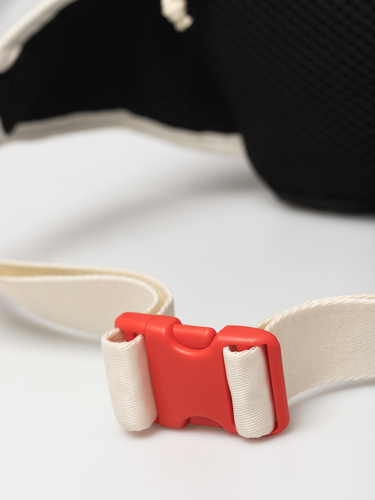 Vans X Napapijri Survey Cross Body Bum bag (black check)