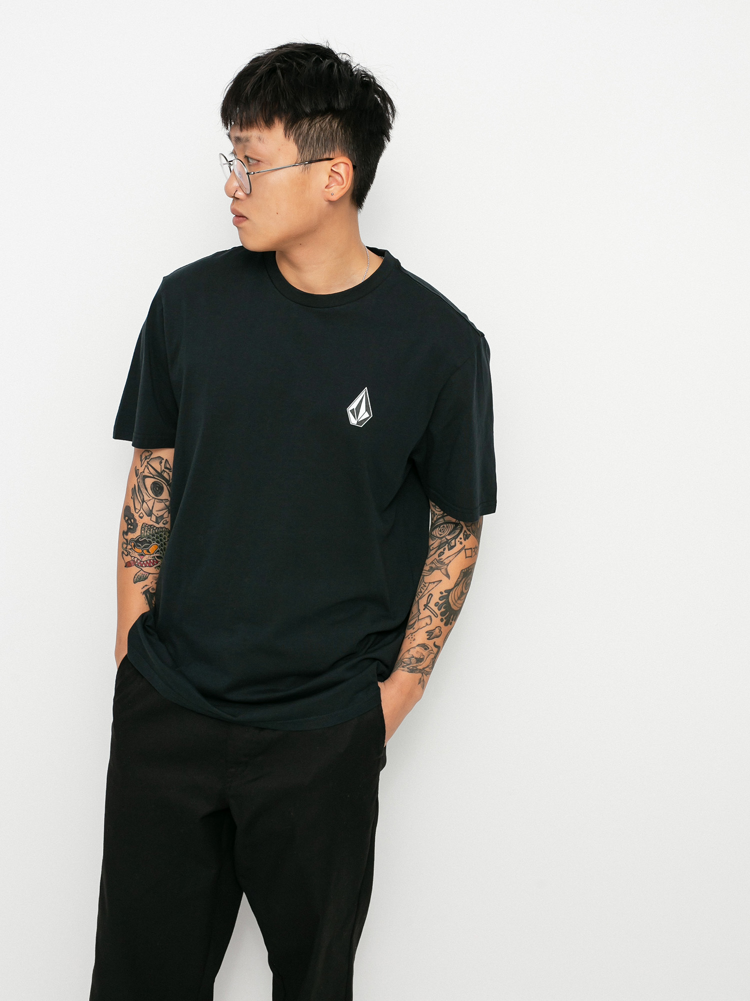 volcom black shirt