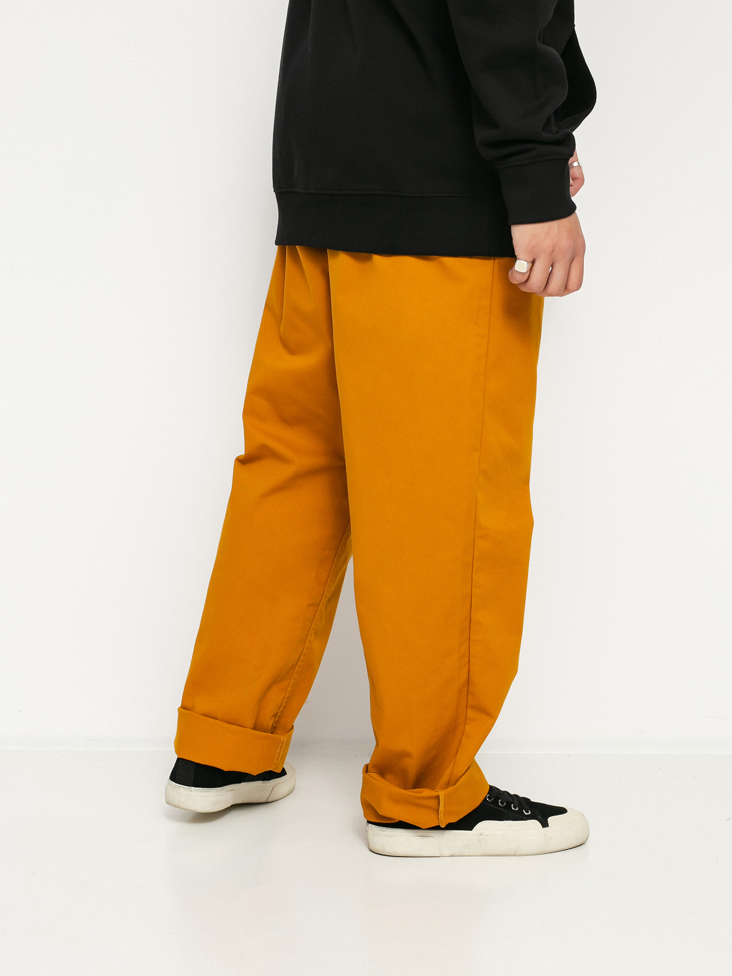 Vans Authentic Chino Loose Pants (buckthorn brown)