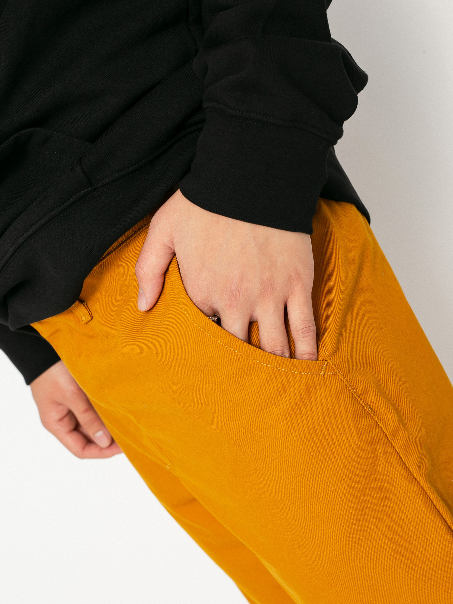 Vans Authentic Chino Loose Pants (buckthorn brown)