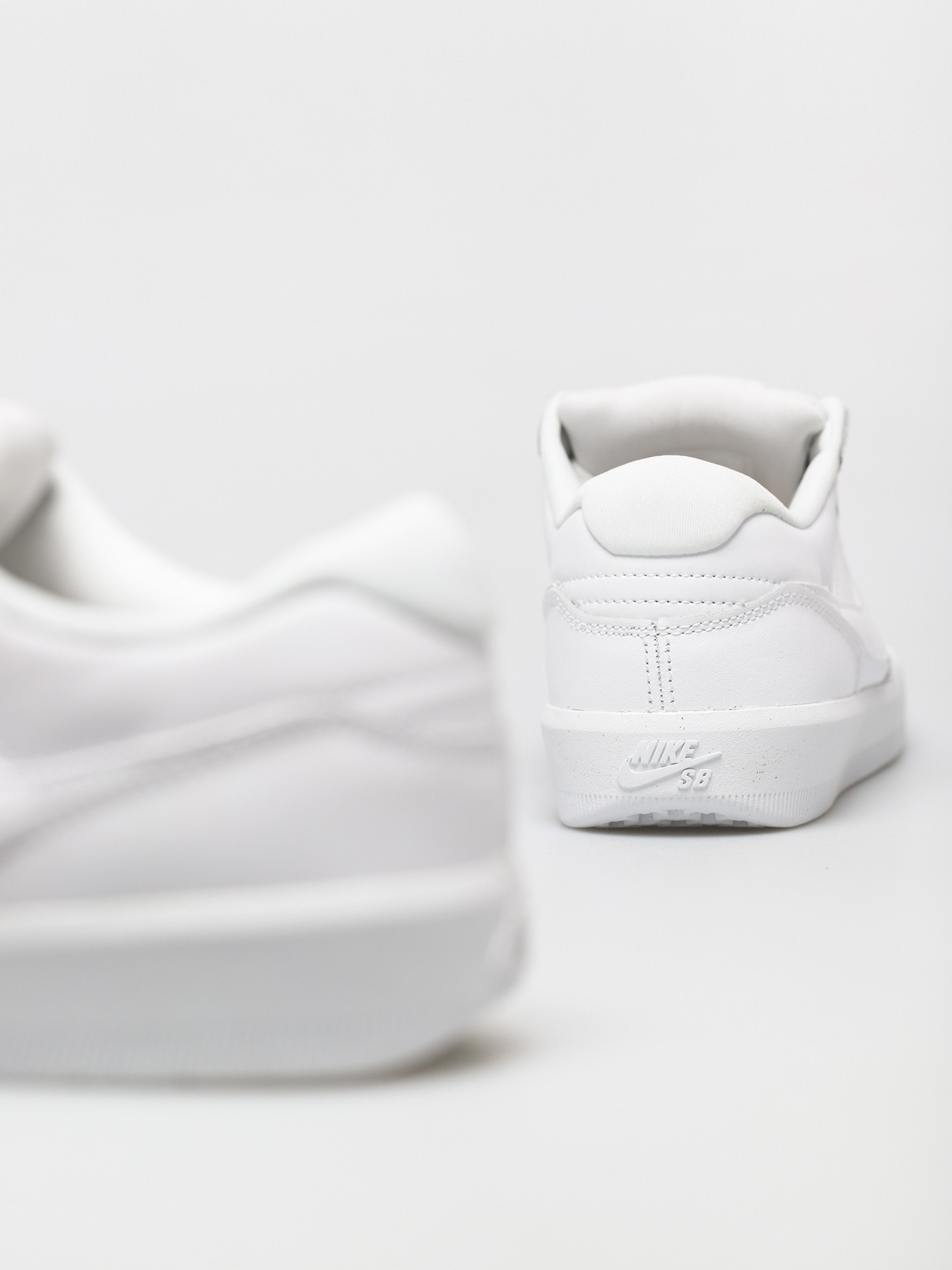 Nike SB Force 58 Premium Leather Shoes (white/white white white)