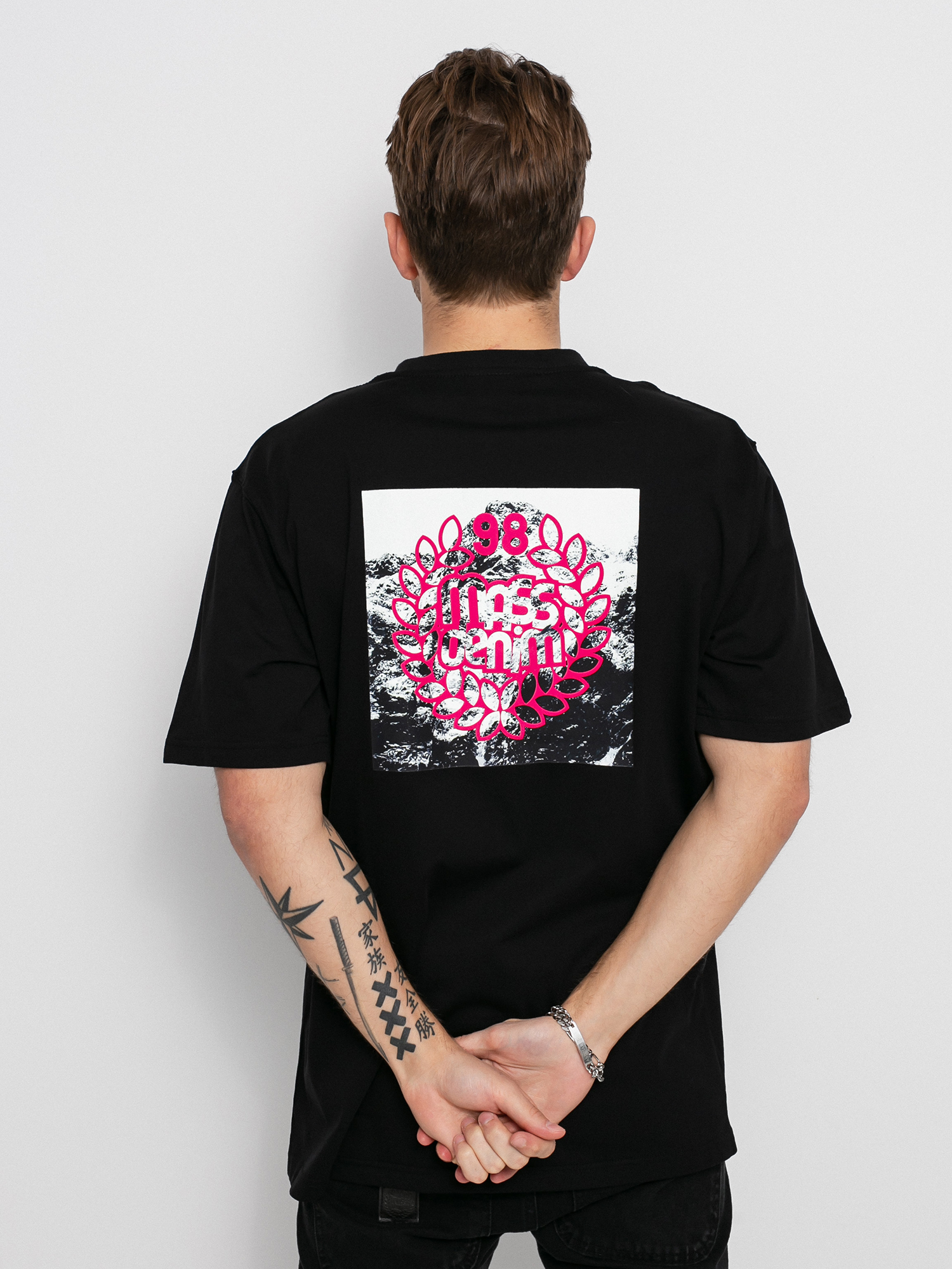 MassDnm Peak T-shirt (black)