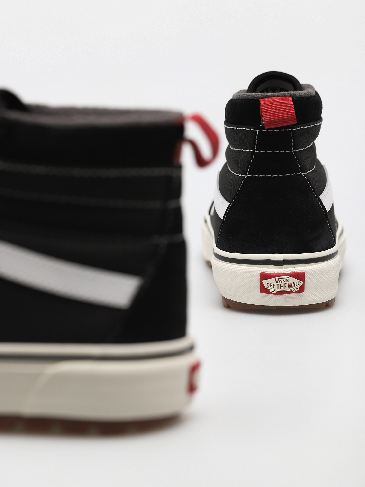 Vans Sk8 Hi MTE 1 Shoes (black/true white)