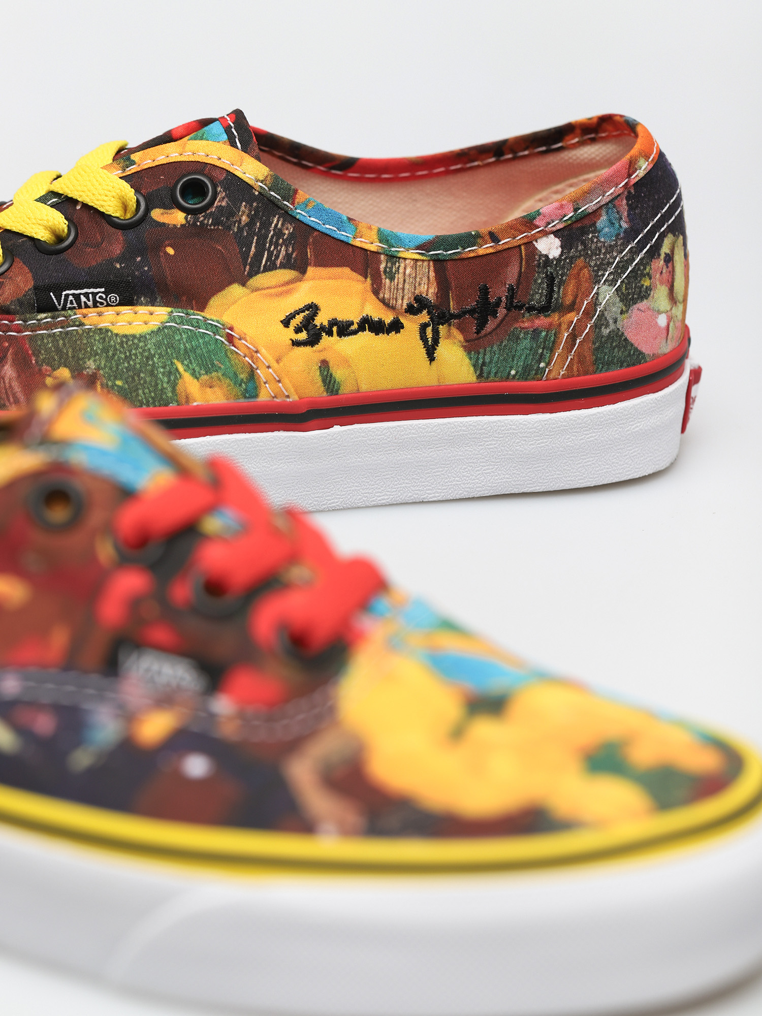 Vans best sale capita marvel