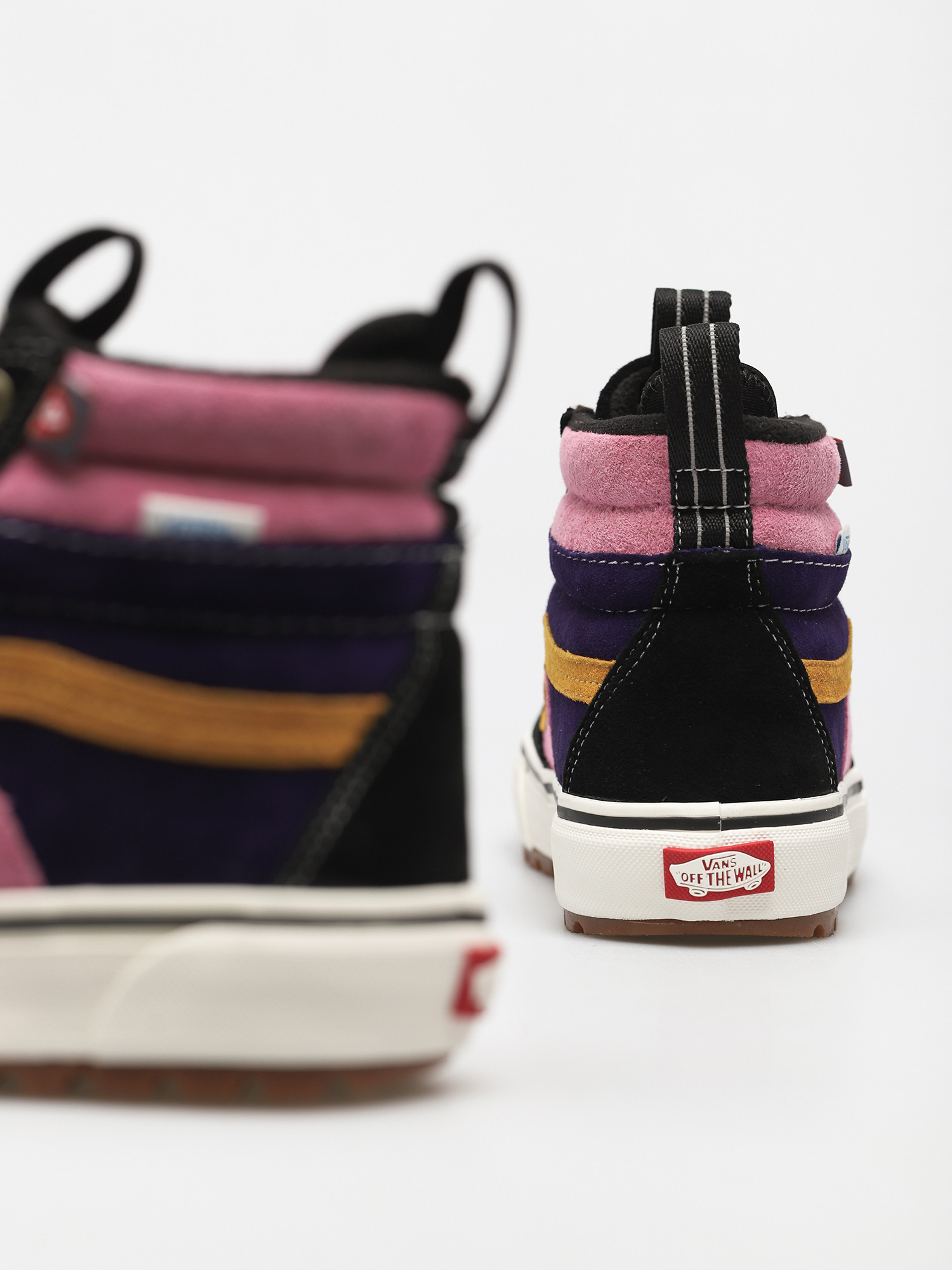 Vans Sk8 Hi MTE 2 Shoes Wmn (black/sugar plum)