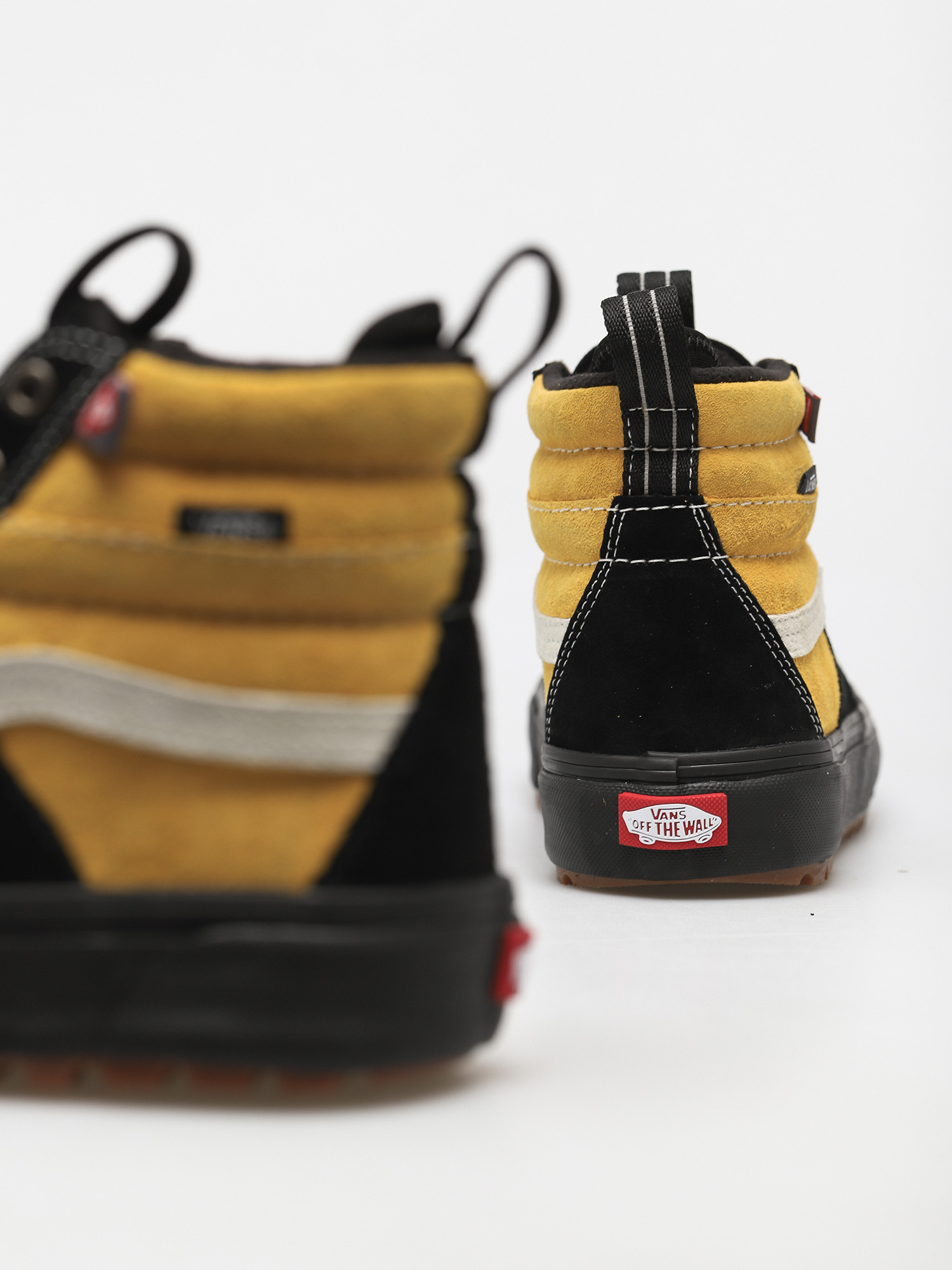 Vans Sk8 Hi MTE 2 Shoes (black/yellow)