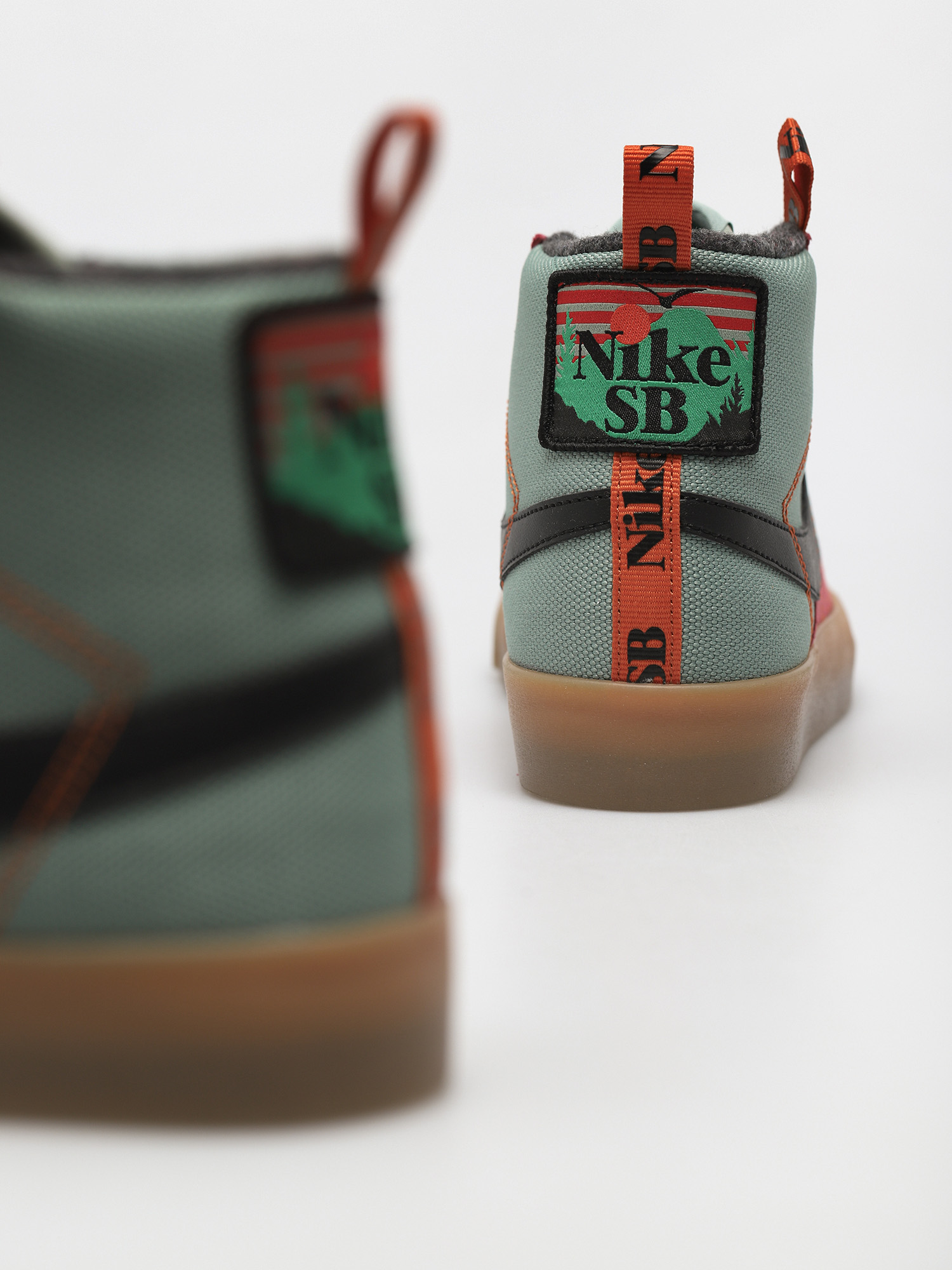 Nike SB Zoom Blazer Mid Premium Shoes (jade smoke/black white sport spice)