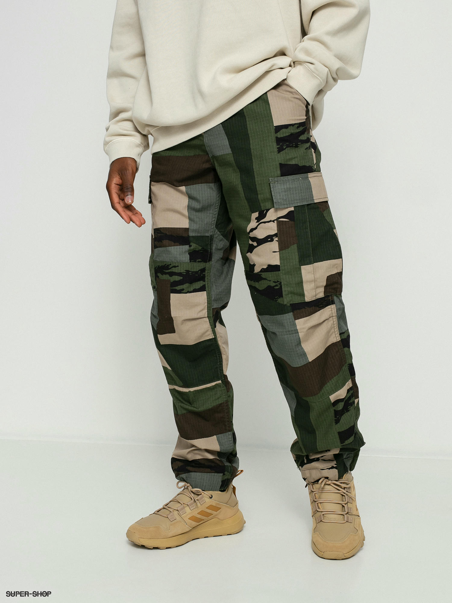 Carhartt on sale camo cargo