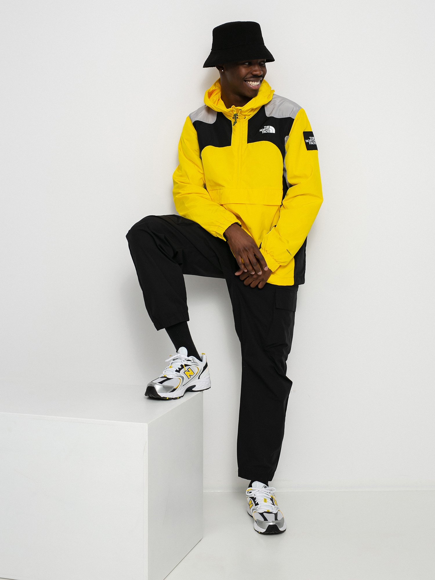 The North Face Black Box Search & Rescue Wind Jacket - yellow 