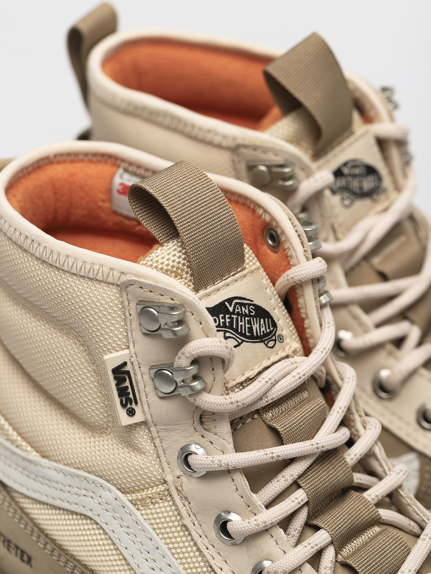 Vans Sk8 Hi Gore Tex MTE 3 Shoes (sandshell/cornstalk)