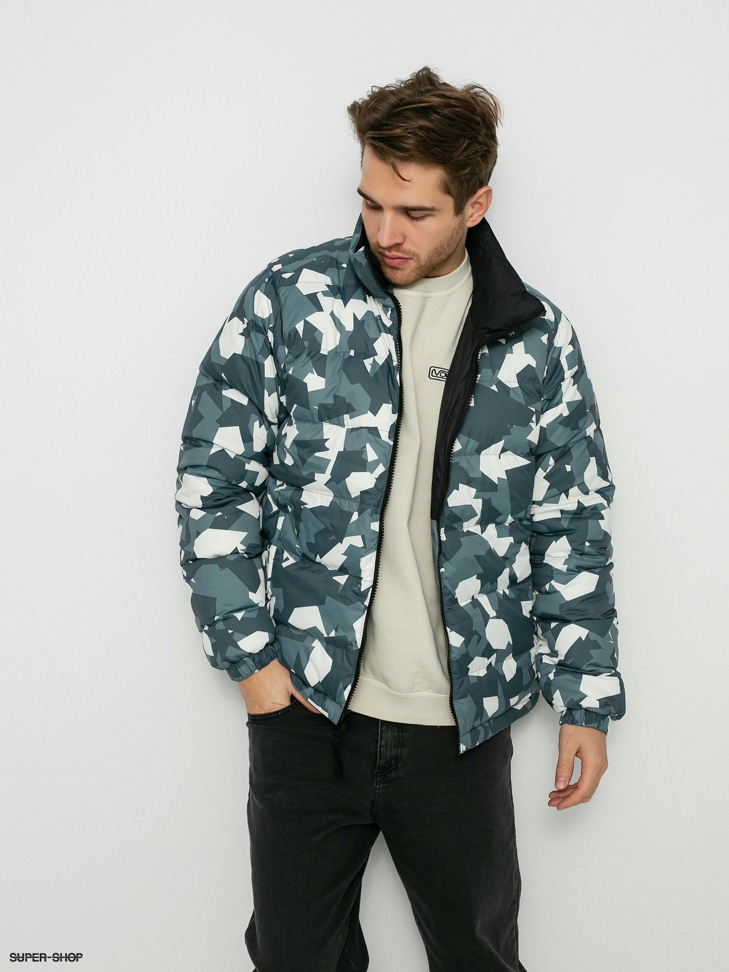 helly hansen camo jacket