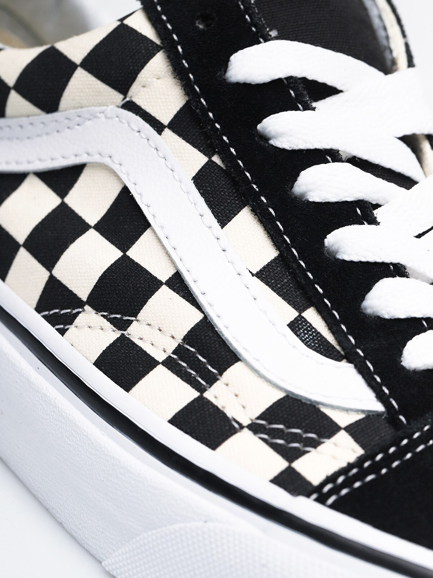 Vans Old Skool Shoes (primary check)