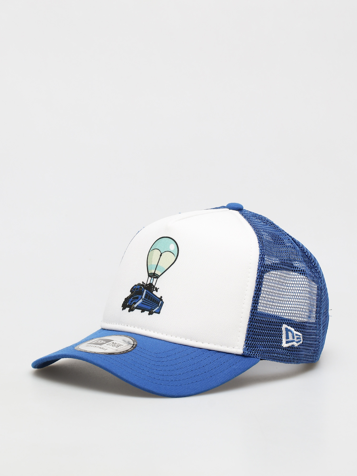 New Era Fortnite Battle Bus Trucker Cap (white/blue)